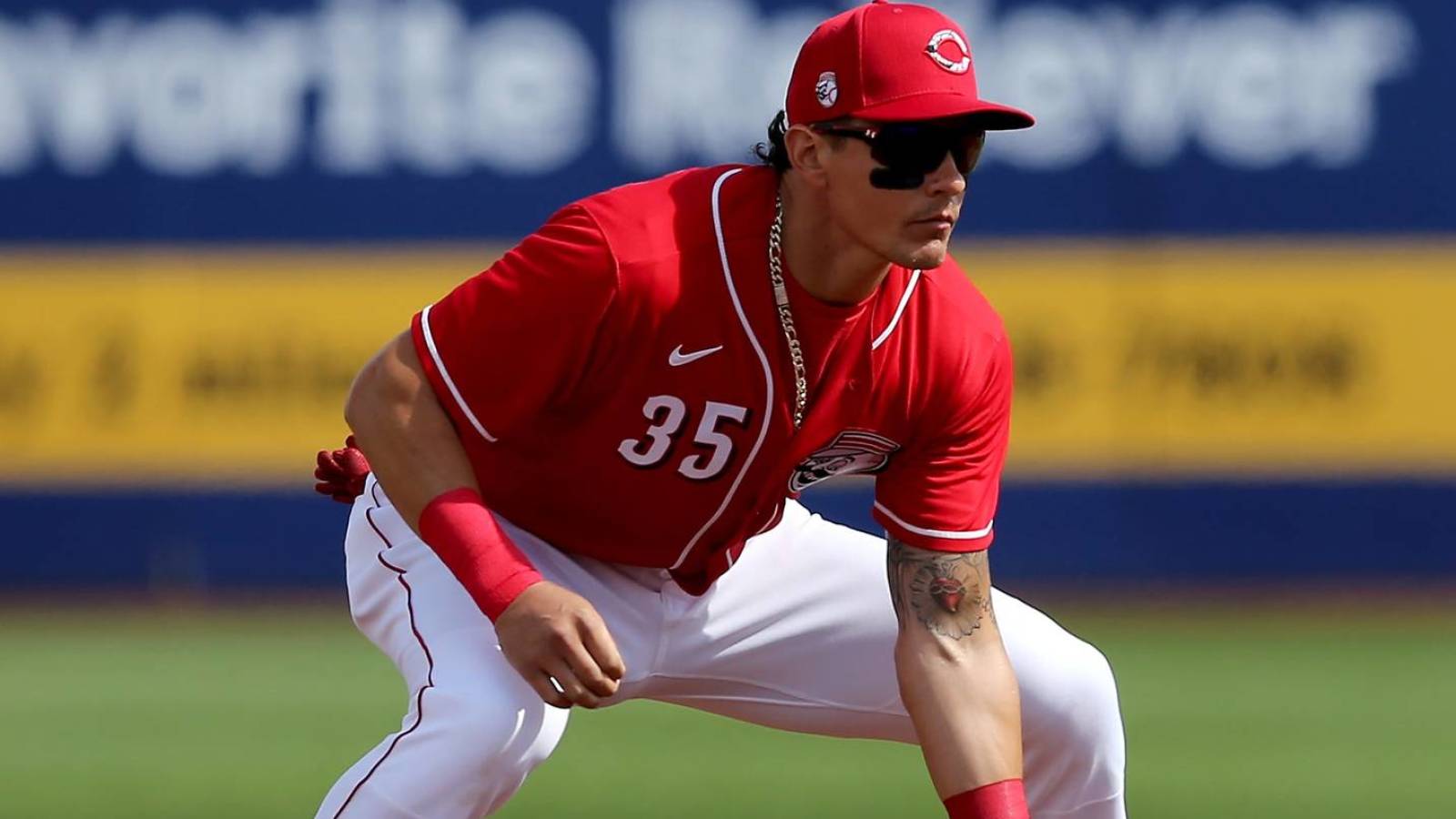 Cincinnati Reds outright Derek Dietrich, three others to AAA Louisville -  Red Reporter
