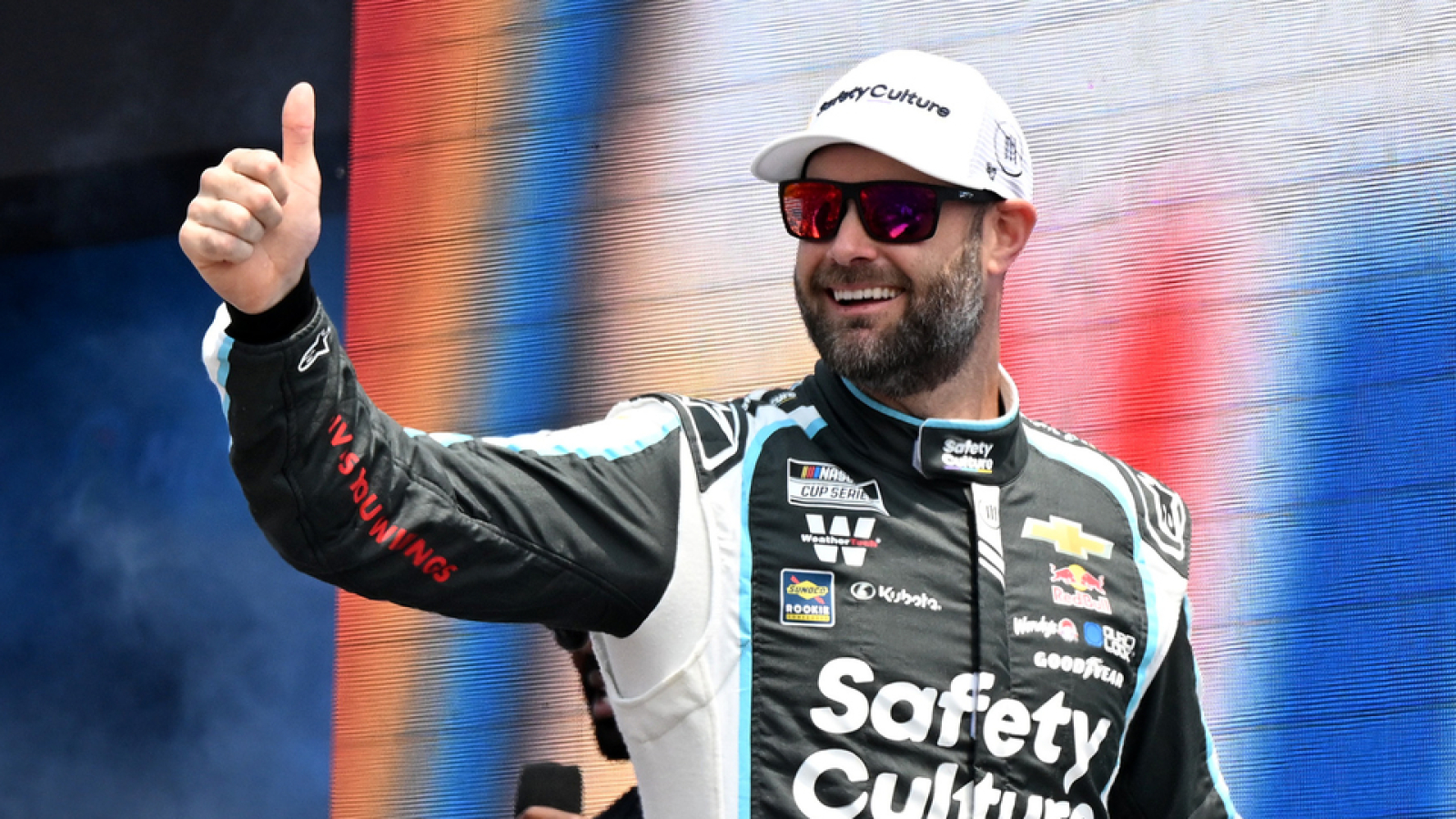 https://www.yardbarker.com/media/d/b/db3102bd67cee18b2e77c6acaaeea4cb56d48212/thumb_16x9/shane-van-gisbergen-wins-pole-viva-mexico-250.jpg?v=1