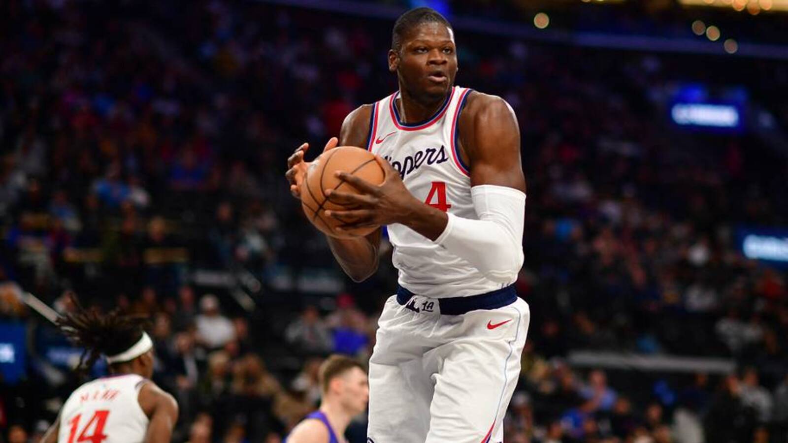 Mo Bamba Could Be a Sneaky Option for Knicks If They Stay Patient