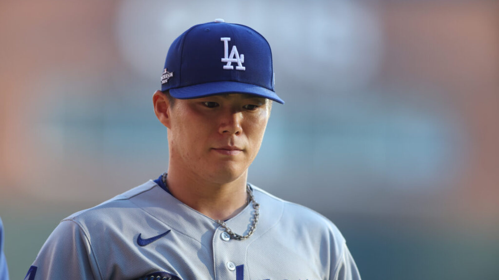 Dodgers’ Dave Robert Doesn’t Hold Back on Yoshinobu Yamamoto