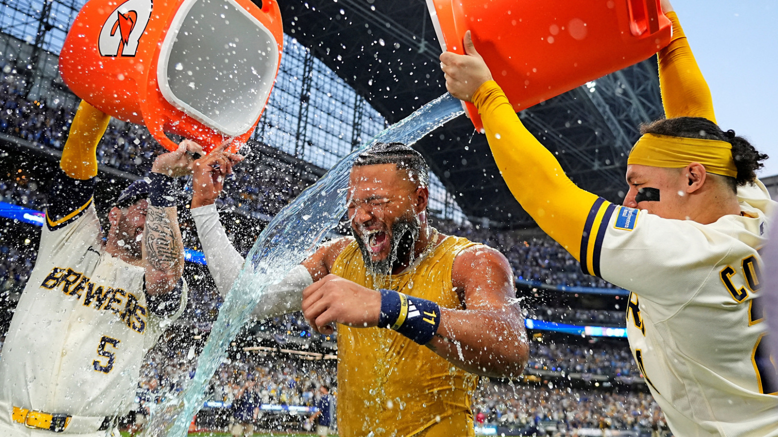 Brewers Advance to NLCS After Defeating Padres 3-1