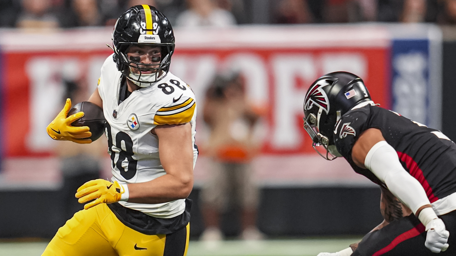 Steelers' Pat Freiermuth Made A Shocking Decision To Vouch For Chargers