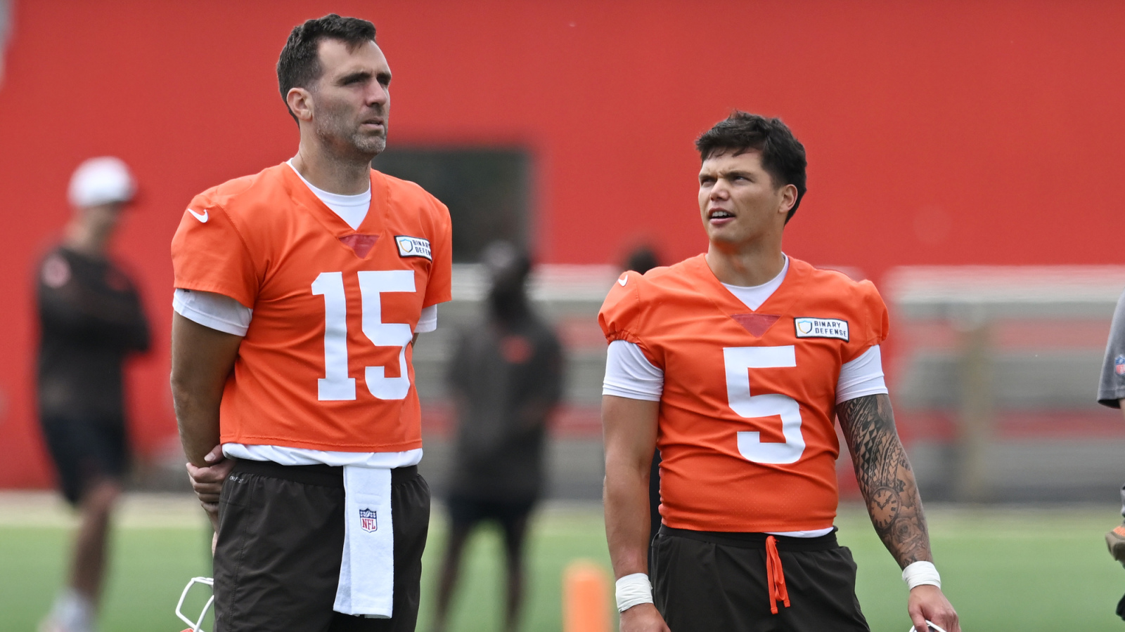 https://www.yardbarker.com/media/d/c/dc1ef2cfbd421f40585a0a8960f44006ff16b32e/thumb_16x9/insider-names-best-pure-thrower-browns-four.jpg?v=1