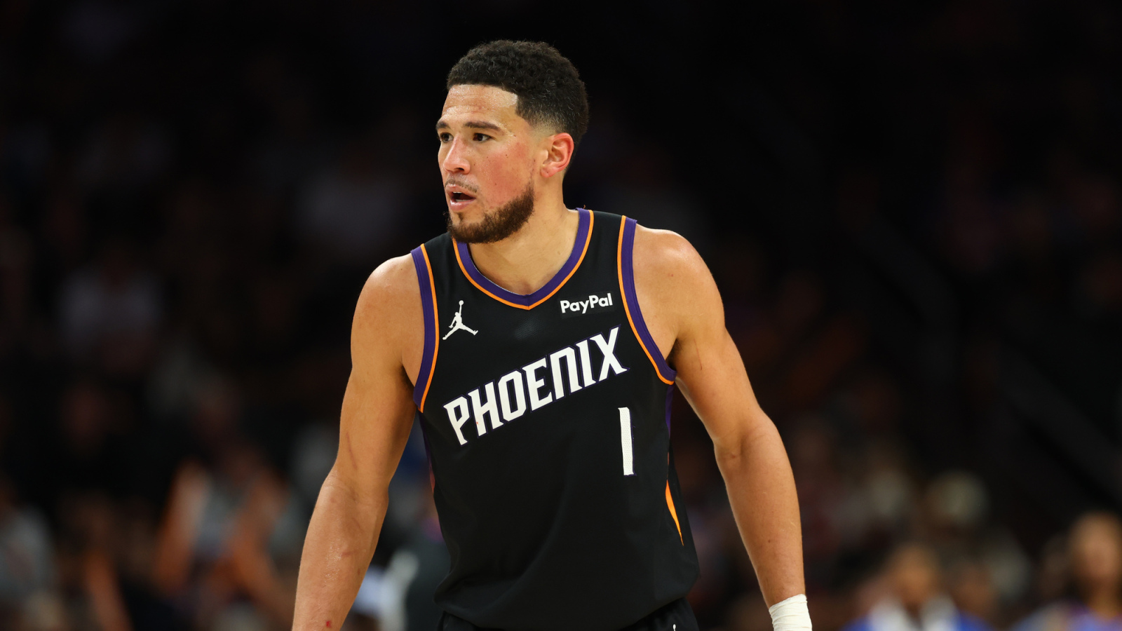https://www.yardbarker.com/media/d/c/dce6198e4b7139179e75e1eb9a6862dcffaa1cba/thumb_16x9/apr-27-2026-phoenix-arizona-usa-phoenix-suns.jpg?v=1