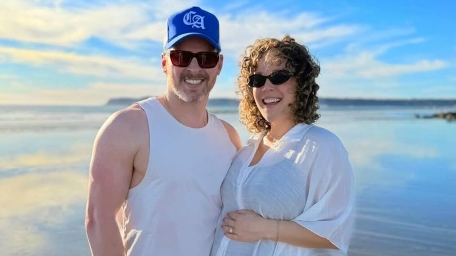 ‘When Calls the Heart’s Erin Krakow Shares Pregnancy Update &amp; Sweet ...