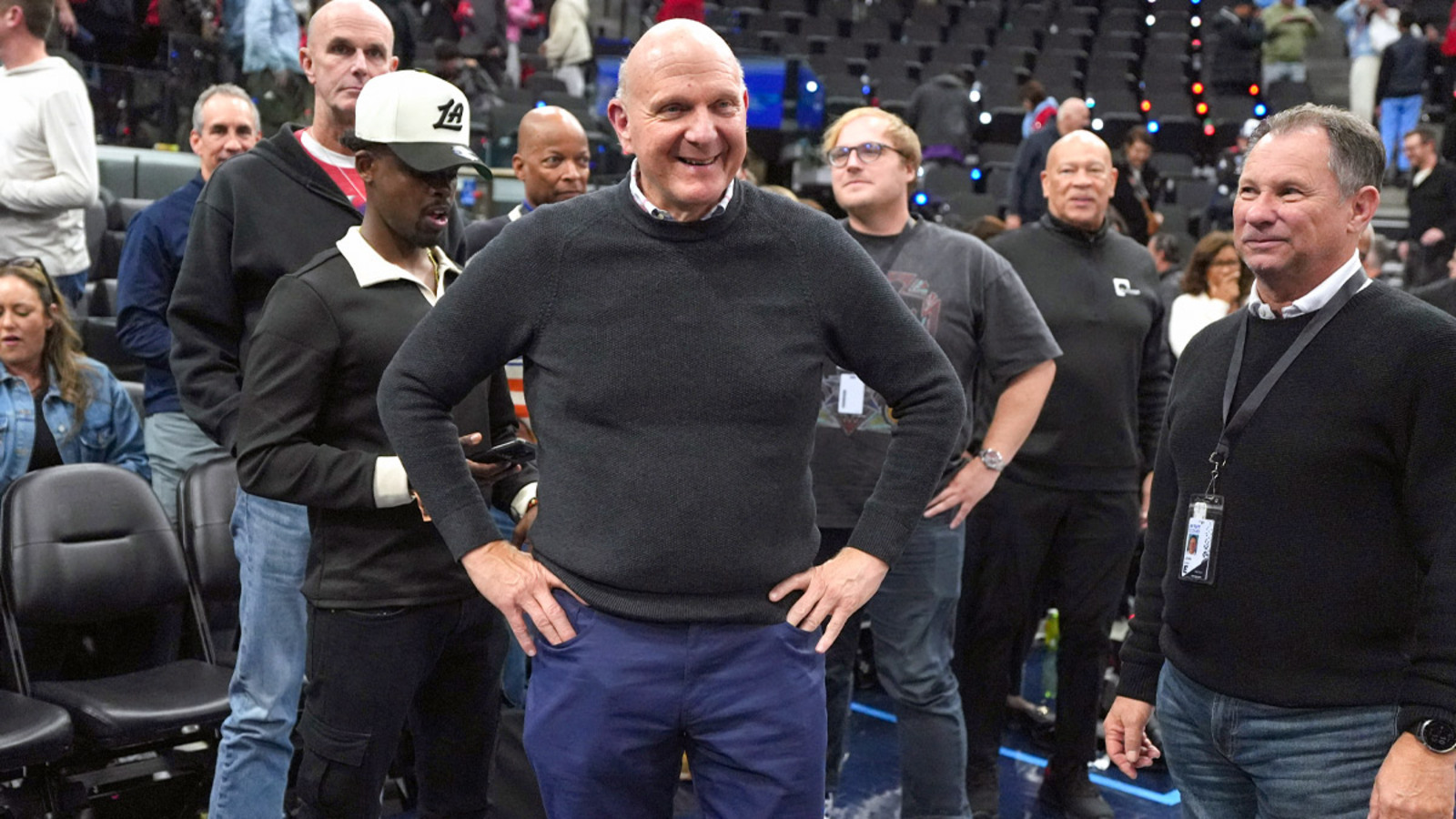 Redditor compiles video of NBA insiders calling out Clippers for lying about Kawhi Leonard investigation