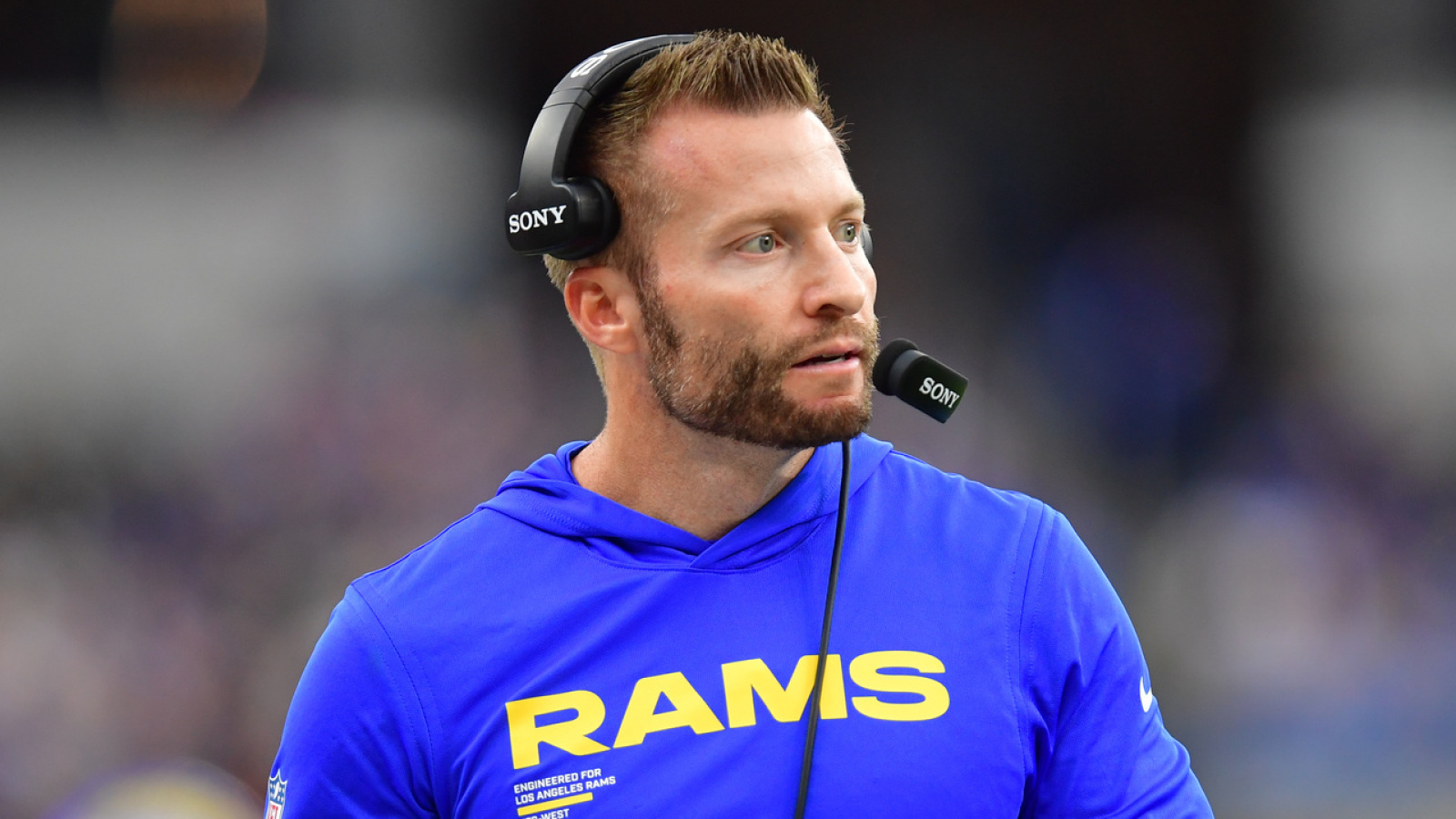 https://www.yardbarker.com/media/d/d/dd9267bcaf5c58136d23e3c421ebc17842ea1ce6/thumb_16x9/sean-mcvay-violent-warning-anyone-greets-him-on.jpg?v=1