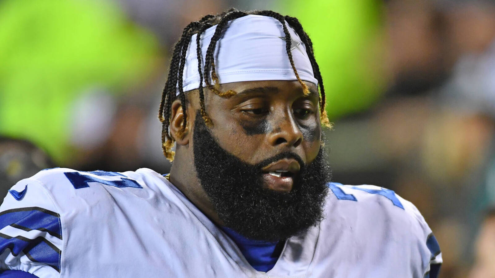 Future HOF takes the mantle as NFL's oldest active player from Brady
