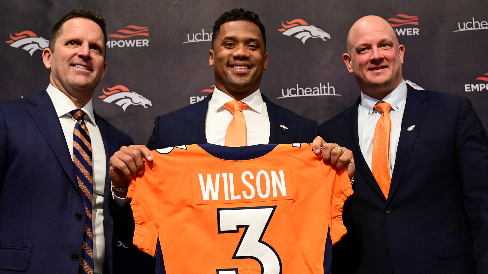 How quarterback instability has defined certain NFL teams - Vimarsana News