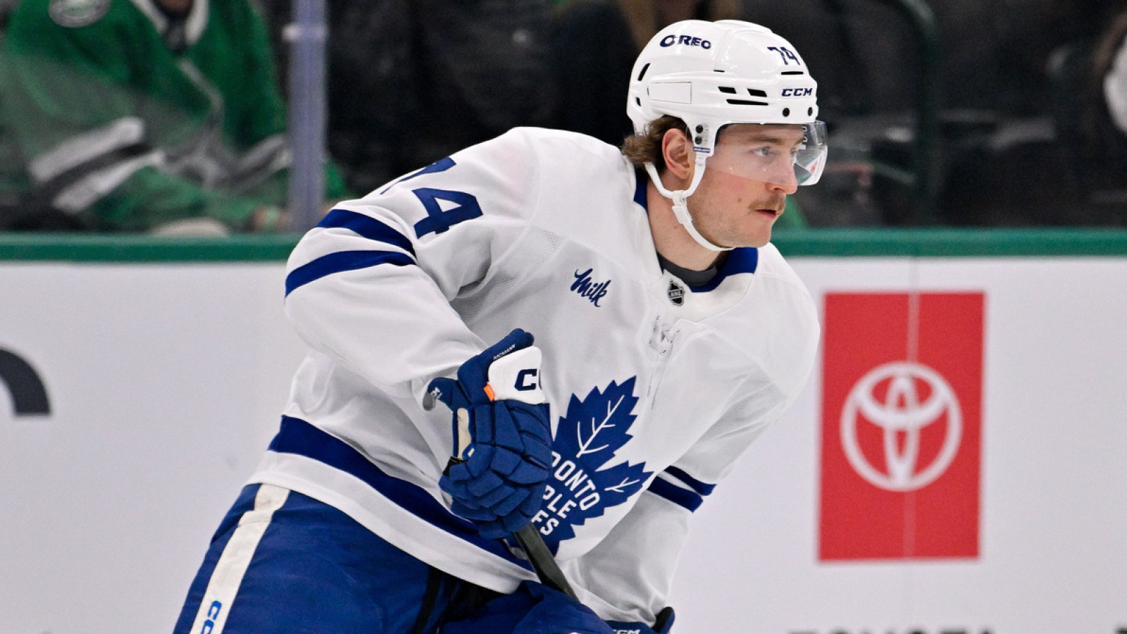 https://www.yardbarker.com/media/d/e/de2703fb39128bf5b9da673df2dbfd28b2899e49/thumb_16x9/maple-leafs-bobby-mcmann-speaks-out-on-trade.jpg?v=1