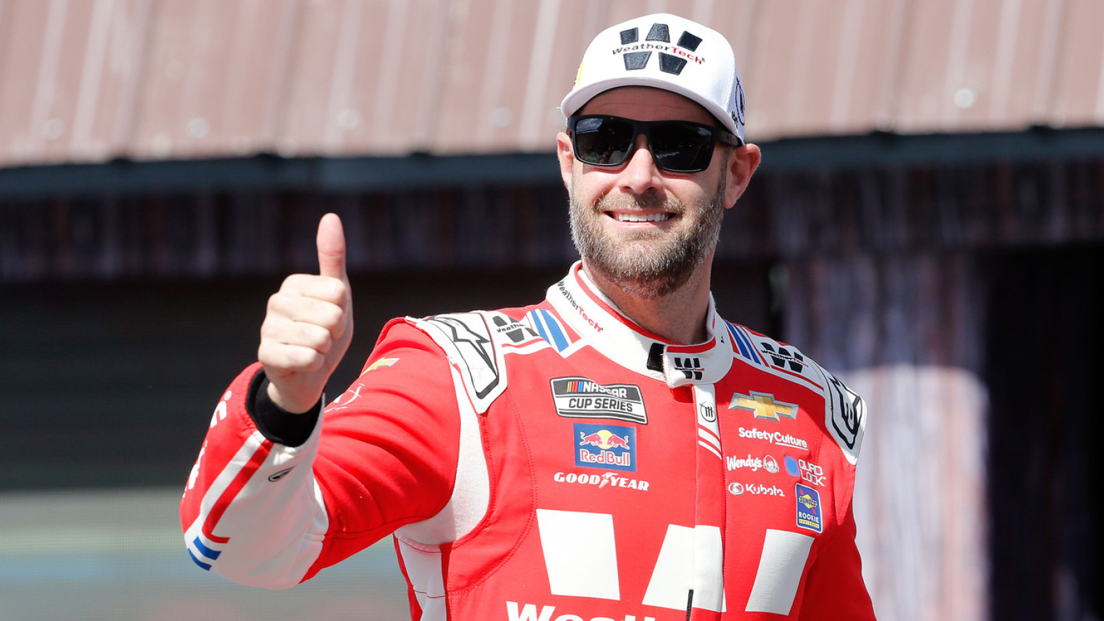https://www.yardbarker.com/media/d/e/dec6bc7e494282009fa0af3294eb5b31415cdaea/thumb_16x9/shane-van-gisbergen-wins-viva-mexico-250-mexico.jpg?v=1