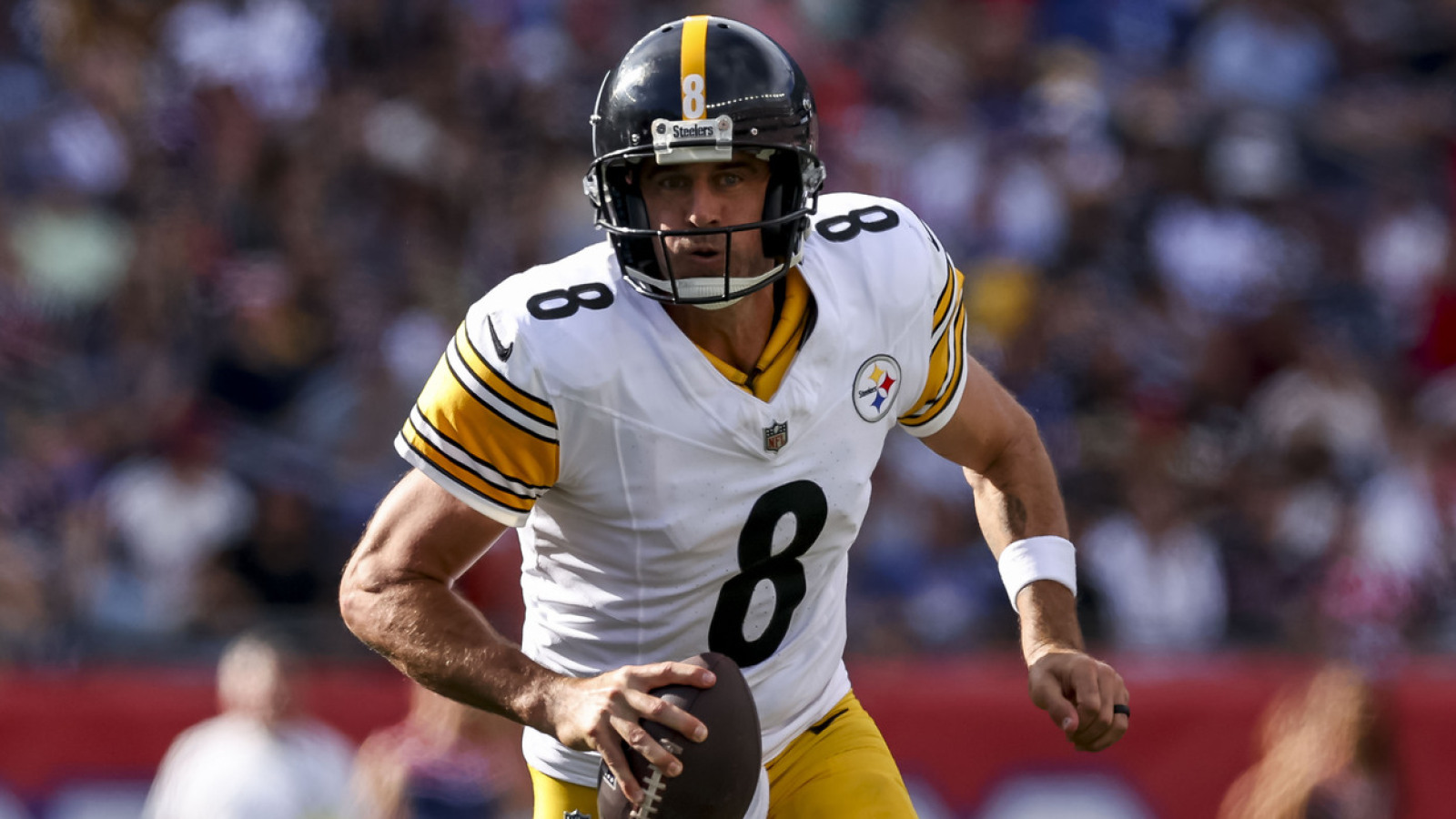 https://www.yardbarker.com/media/d/e/ded3b7895780f441519f3c4da1b25528dcad11cc/thumb_16x9/mike-tomlin-sends-aaron-rodgers-message.jpg?v=1