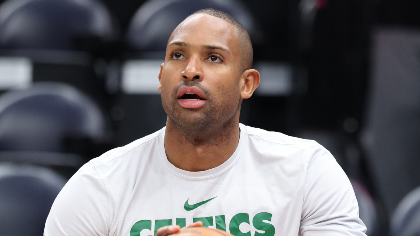 https://www.yardbarker.com/media/d/e/dee5653c57a174e7cfba7bdf38b4e03053060947/thumb_16x9/warriors-need-land-horford-losing-championship.jpg?v=2