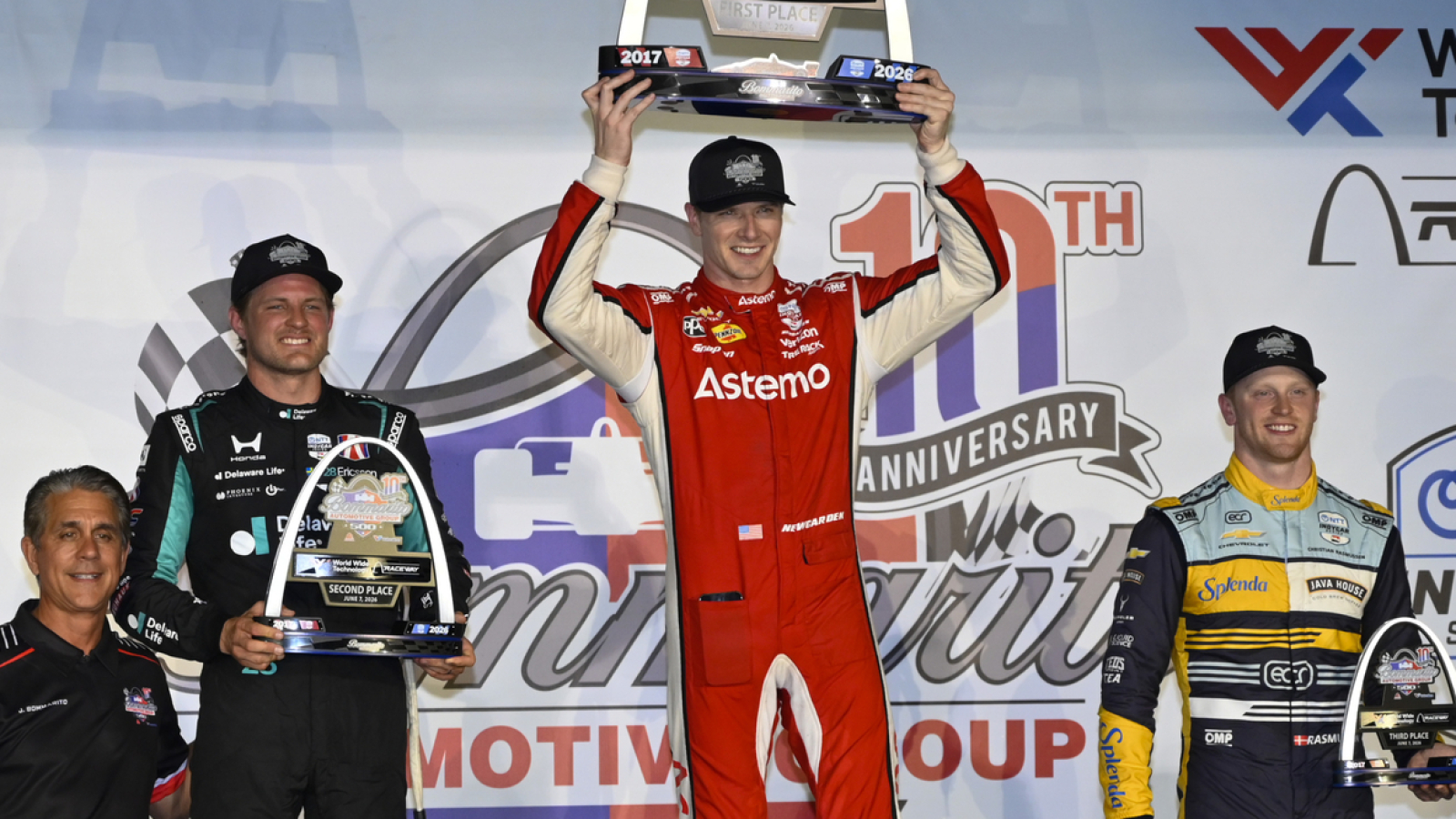 https://www.yardbarker.com/media/d/f/df1dd9693c16708bbcb6331569c14c97d95ce0be/thumb_16x9/racing-wounded-josef-newgarden-wins-indycar-race.jpg?v=1