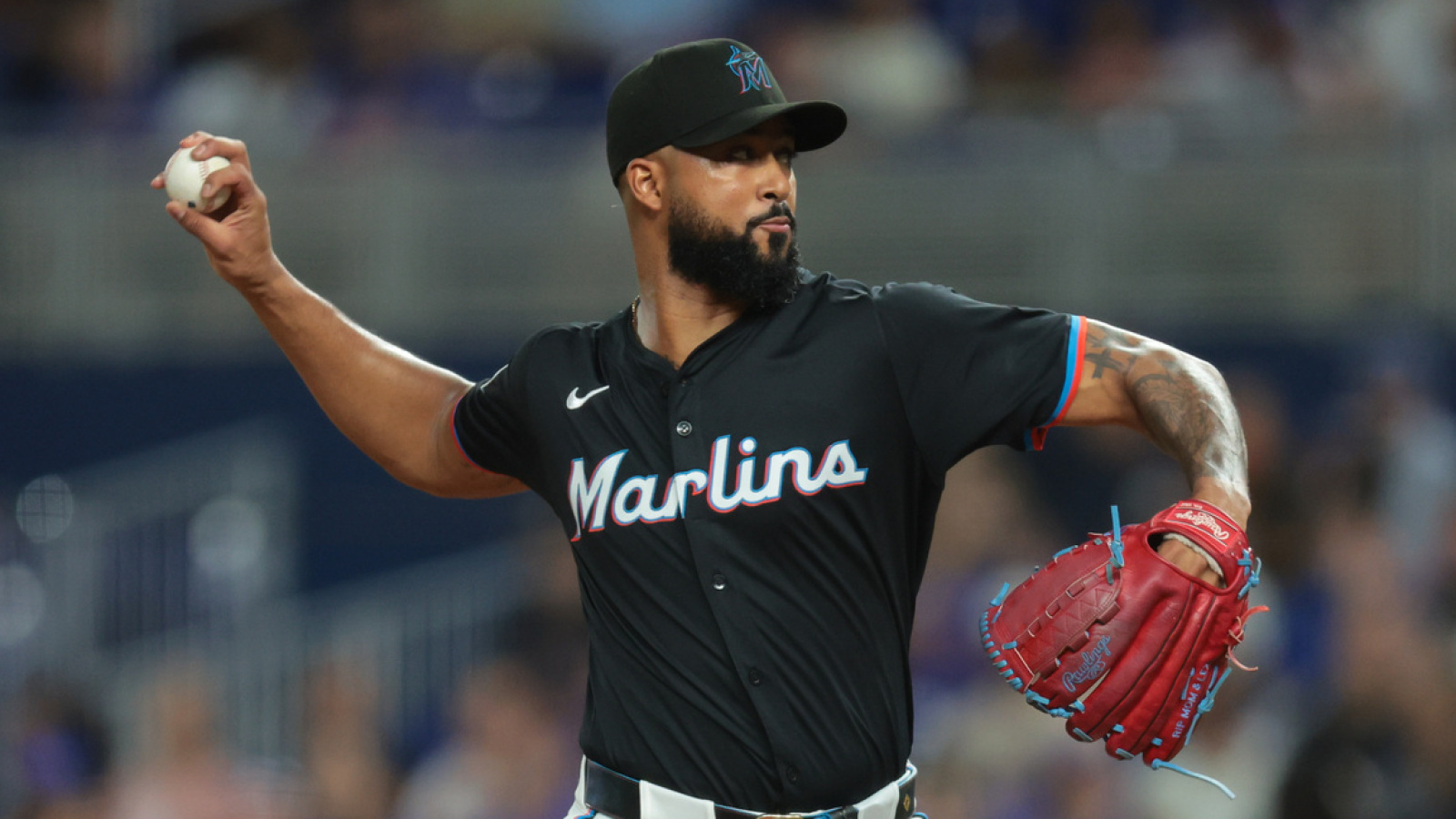 https://www.yardbarker.com/media/d/f/df3b7c8aba46b78f3da92a5a61ec83065300ccb7/thumb_16x9/three-questions-facing-miami-marlins-offseason.jpg?v=1