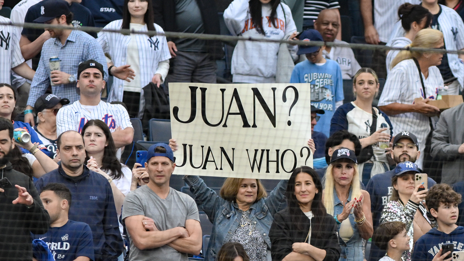 https://www.yardbarker.com/media/e/0/e007e59f791101447f4da817fa474f00dc425fb0/thumb_16x9/watch-yankee-fans-still-angry-mets-juan-soto.jpg