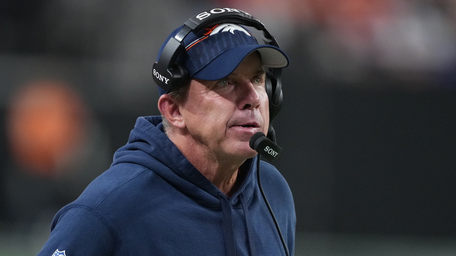 https://www.yardbarker.com/media/e/0/e01b3863d8594bd0415289630ba9fe87fd41fd5c/thumb_16x9/payton-reportedly-wild-belichick-plan-broncos-2024.jpg?v=1