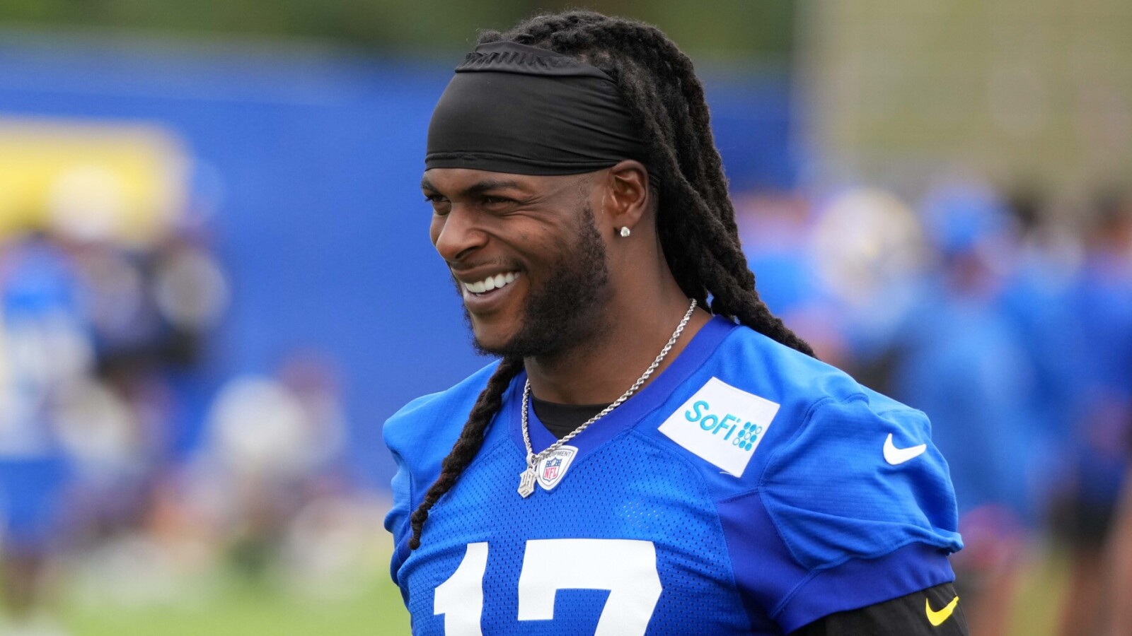 https://www.yardbarker.com/media/e/0/e046b54a2abe5c0d186170f2dccdddd408727022/thumb_16x9/active-players-multiple-1000-yard-receiving.jpg?v=1