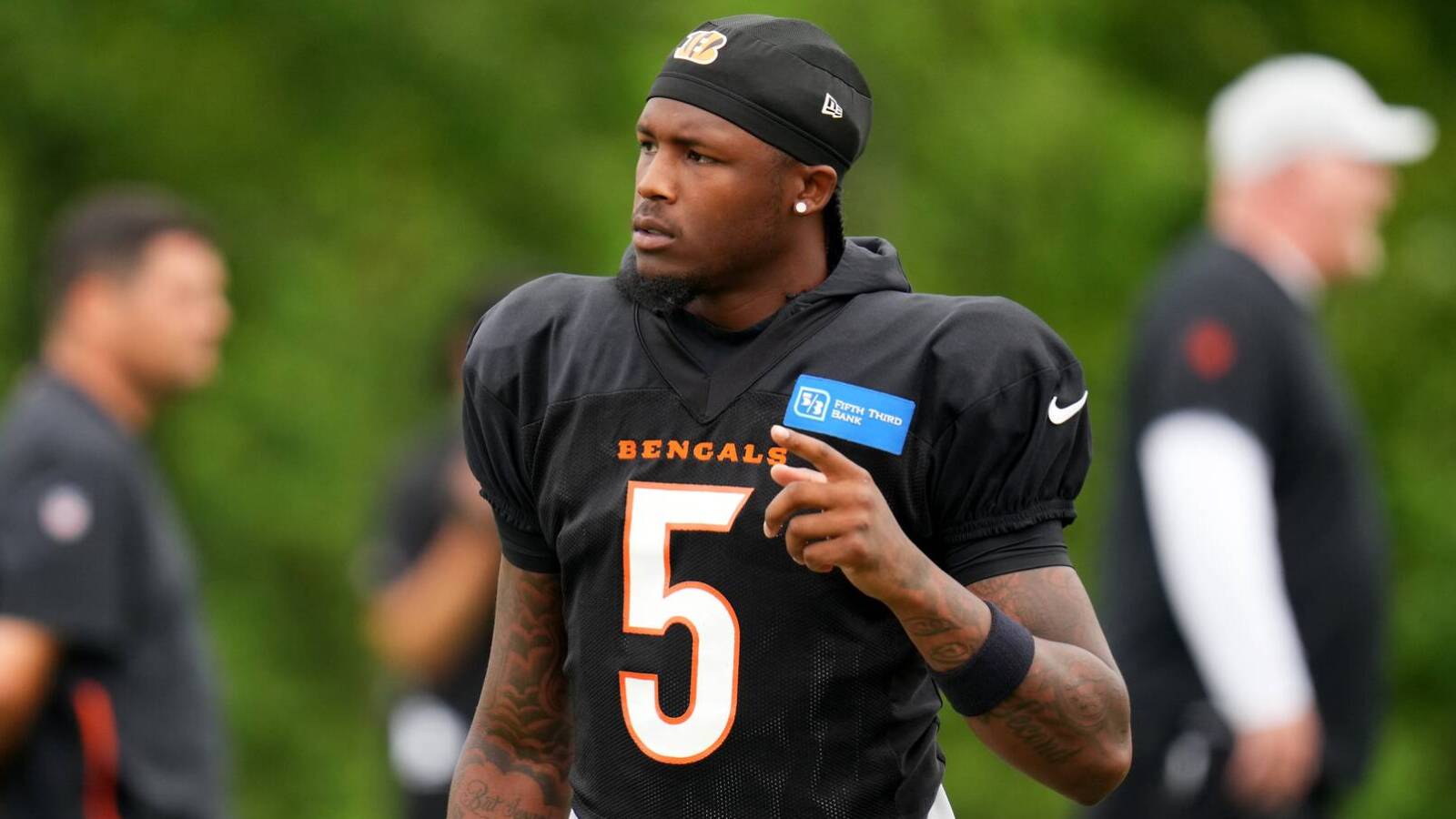 Tee Higgins shares alarming contract update Yardbarker