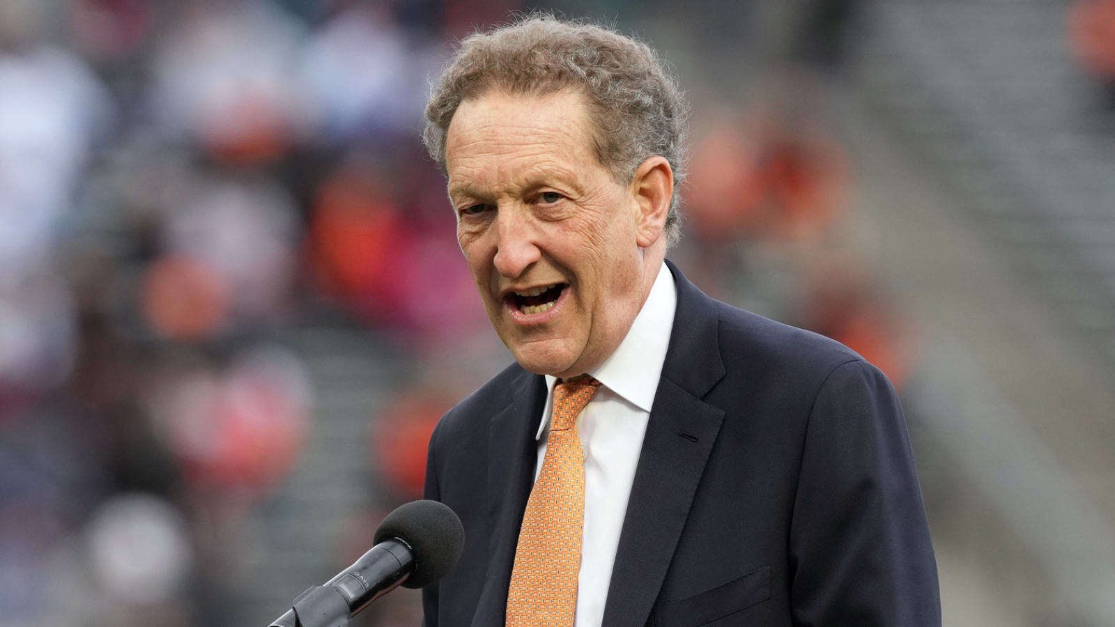 Giants CEO calls Dodgers a ‘dragon to slay’