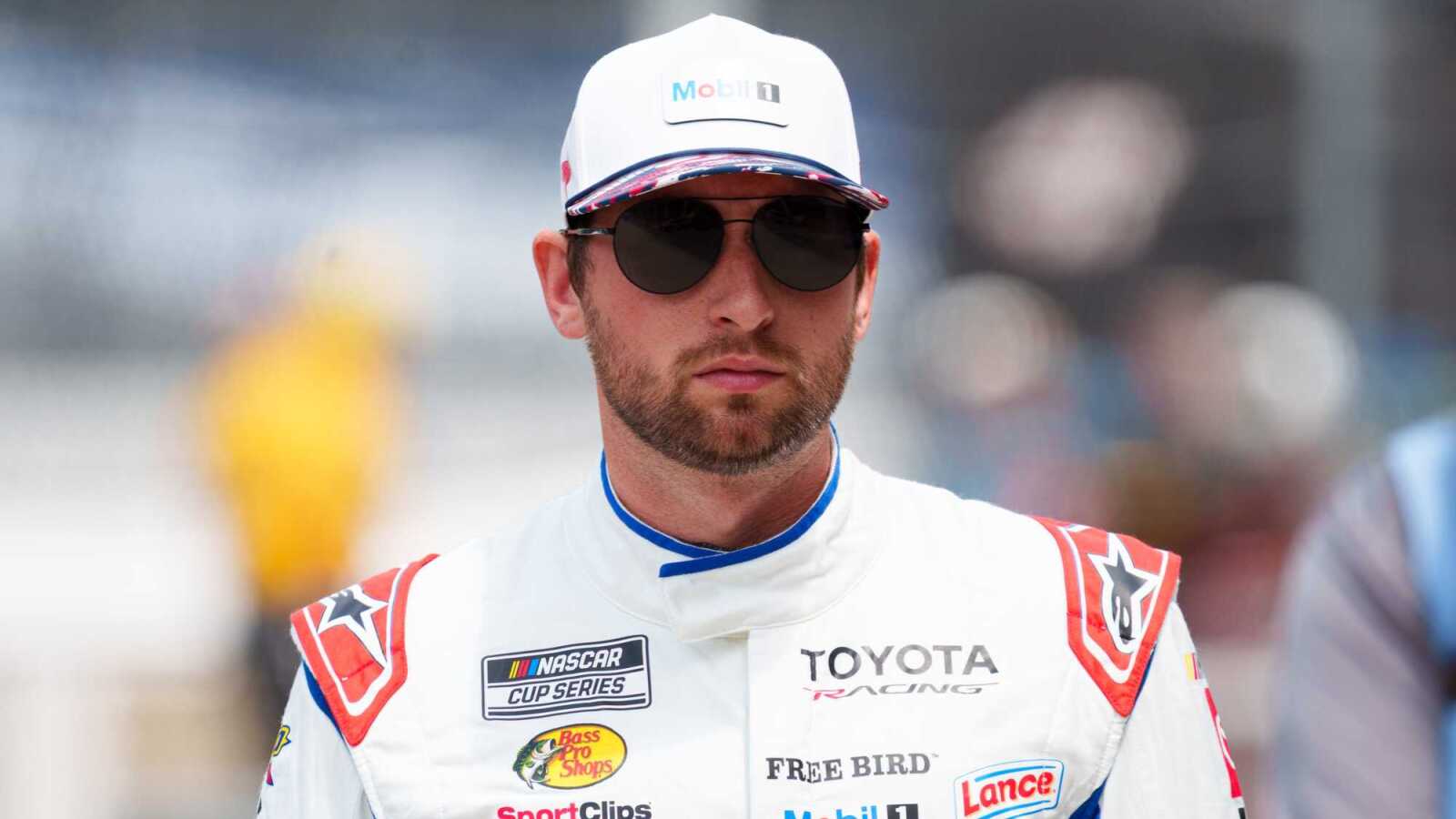 Chase Briscoe Secures Victory at Bank of America 400