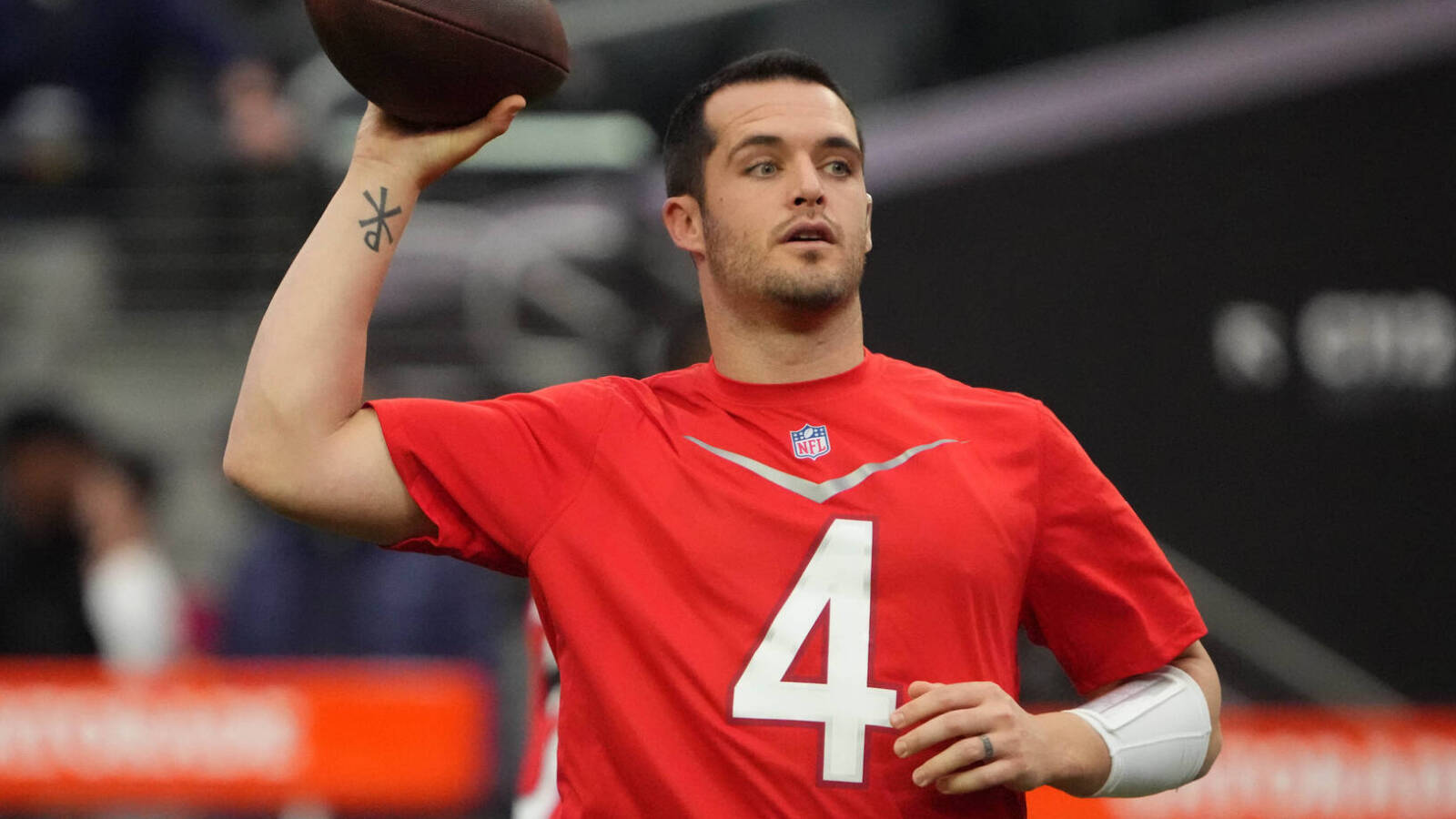 Derek Carr reportedly has set a deadline for finding new team - Vimarsana News