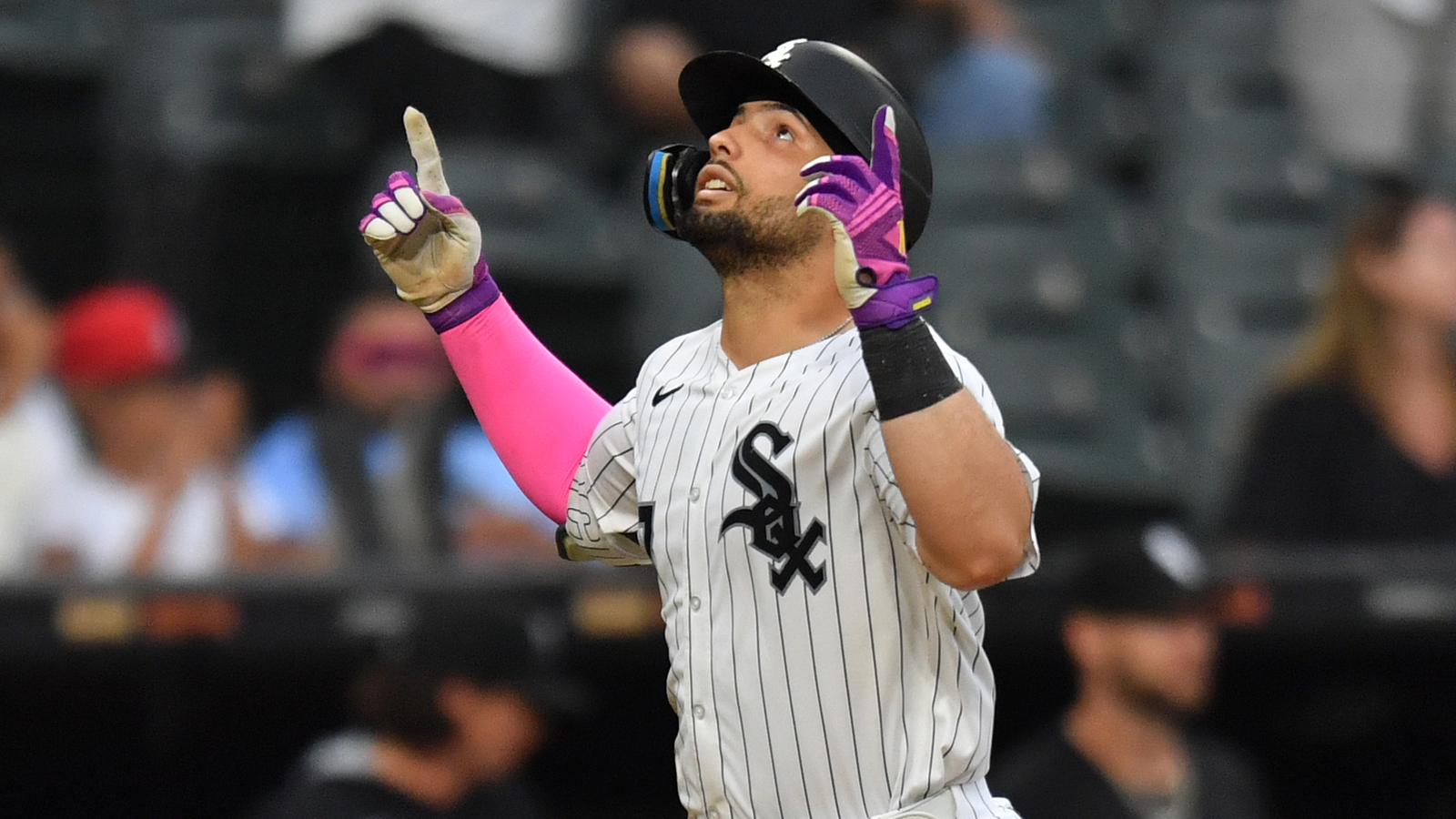 https://www.yardbarker.com/media/e/0/e0a39065d774146adf5e7072772c941623234b34/thumb_16x9/white-sox-rebuild-already-showing-significant.jpg