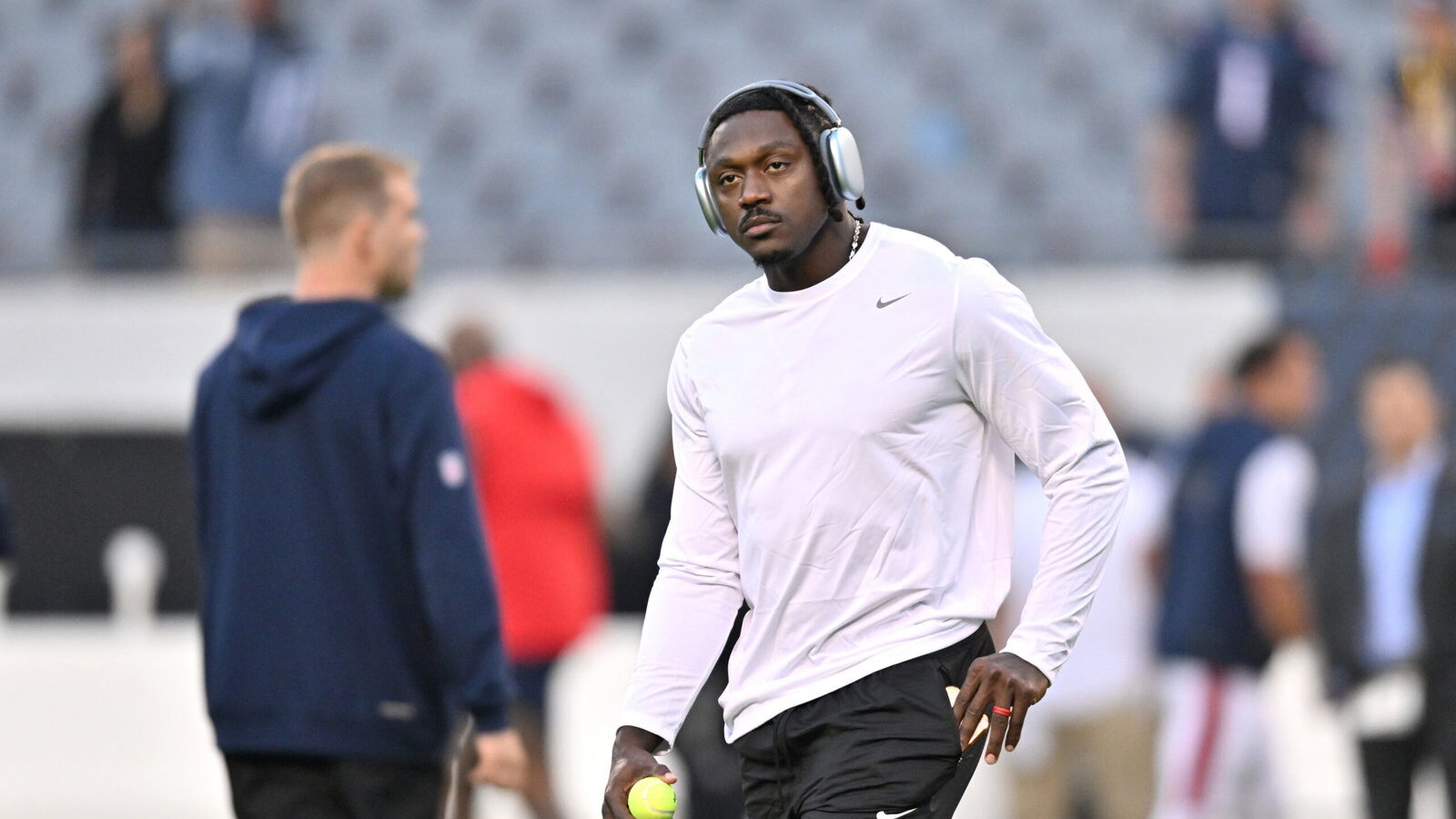 A.J. Brown Is Rusty but the Patriots’ Offense Will Survive