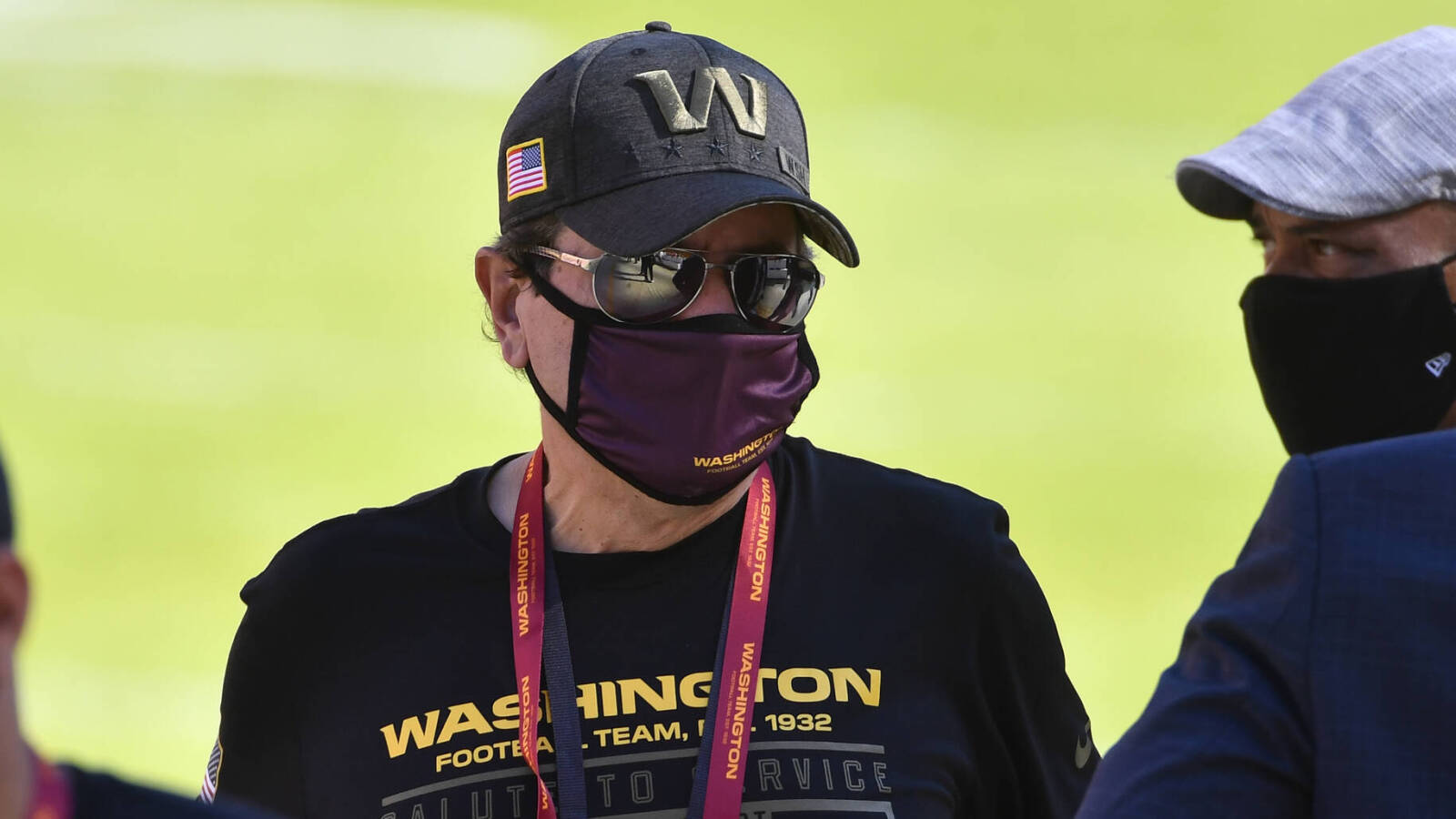 Daniel Snyder facing new lawsuit from legendary Washington players - Vimarsana News