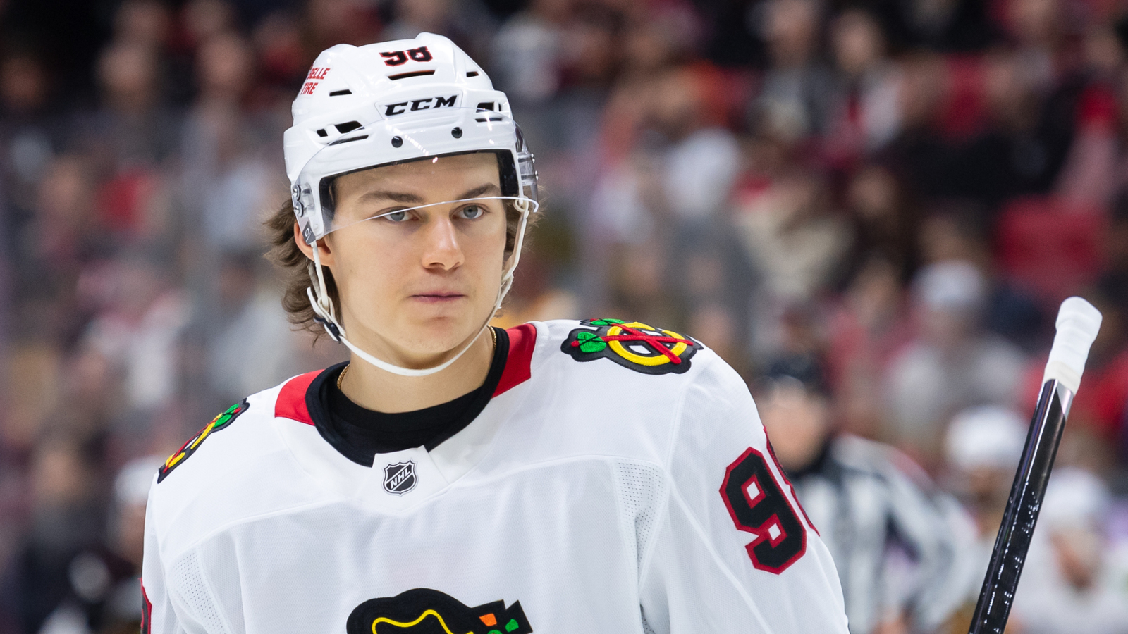 https://www.yardbarker.com/media/e/1/e1803a738ca5fb131bbcd05f2186cbdedaabf9cd/thumb_16x9/connor-bedard-blackhawks-reportedly-feel-urgency.jpg?v=1