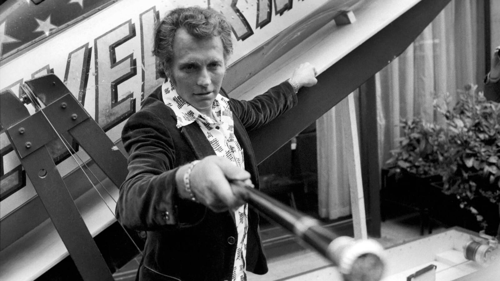 The most memorable stuntpeople from movies and TV | Yardbarker