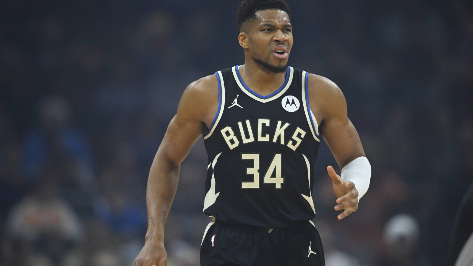 Giannis Antetokounmpo Fires Back At Fan That Didn't Want Him To Play Soccer To Avoid Injuries