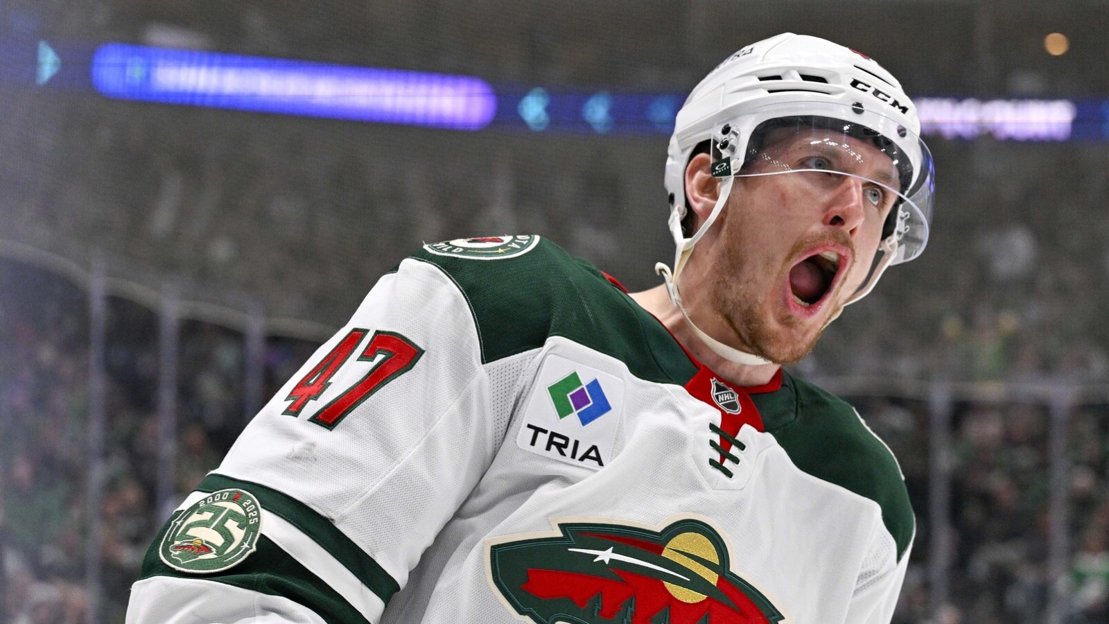 https://www.yardbarker.com/media/e/2/e26455ac85ac59bc7657be1f5d7a42c4c67e631e/thumb_16x9/surprising-contract-wild-role-player-might.jpg?v=1