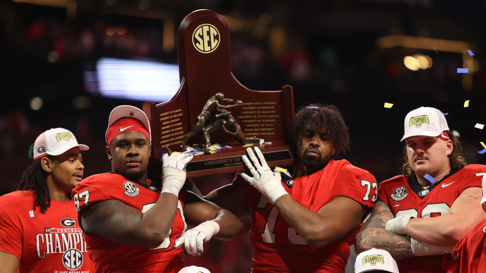 https://www.yardbarker.com/media/e/2/e280a3182e2ae445a7e266d77d9aa73cedc04e72/thumb_16x9/one-these-four-teams-win-sec-championship-2025.jpg?v=1