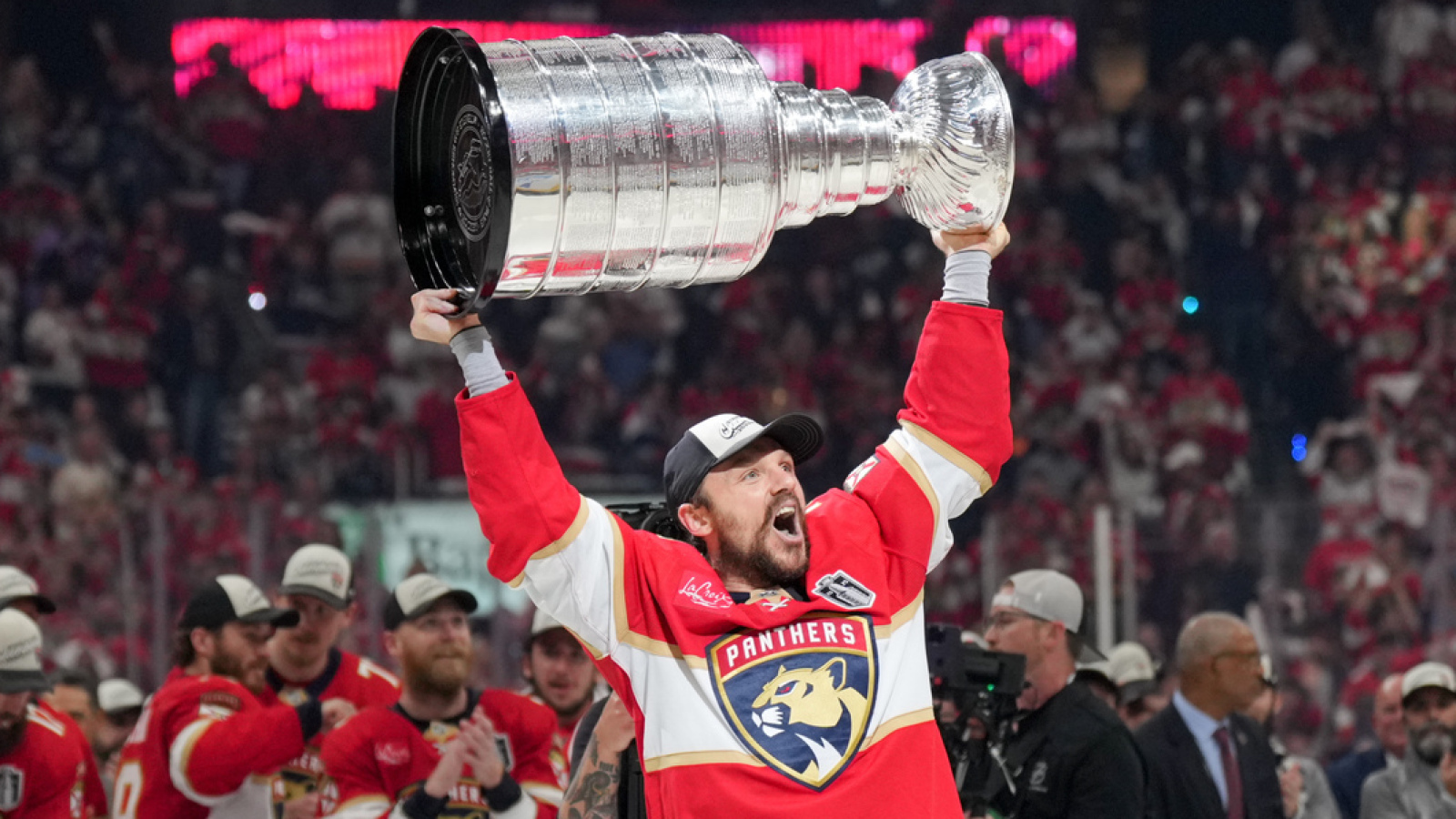 https://www.yardbarker.com/media/e/2/e2997ecfbd19fced0101fdc54586736d35e17fec/thumb_16x9/goals-stanley-cup-playoffs-quiz.jpg?v=1