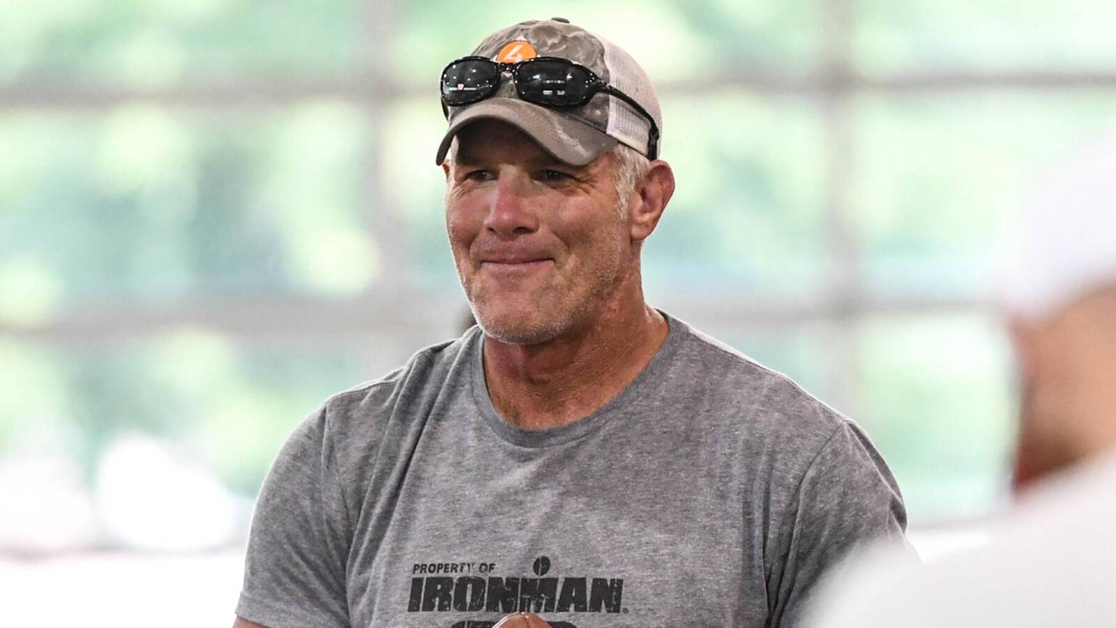 Brett Favre open to NFL analyst role - DigiMashable