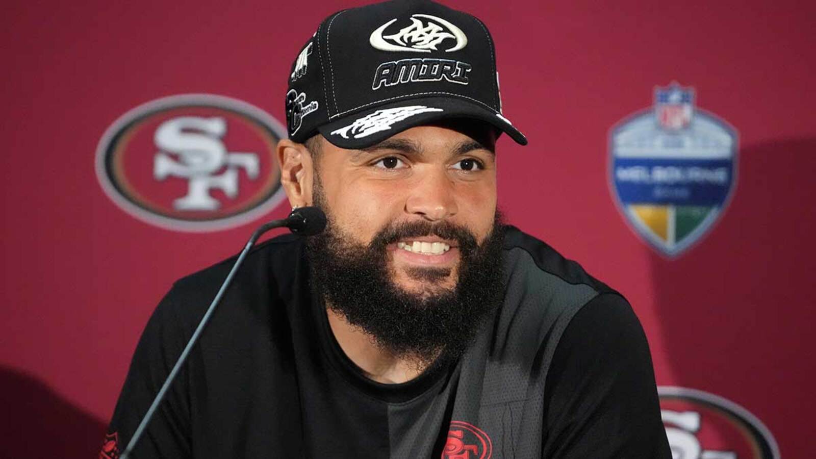 49ers' Mike Evans had absolutely no idea about Rams' bizarre travel plans to Australia