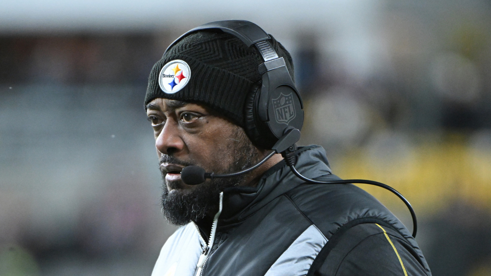 https://www.yardbarker.com/media/e/2/e2fe3dcb21afb7541b9302afacd51a670c493e01/thumb_16x9/complete-breakdown-steelers-2025-schedule.jpg?v=1