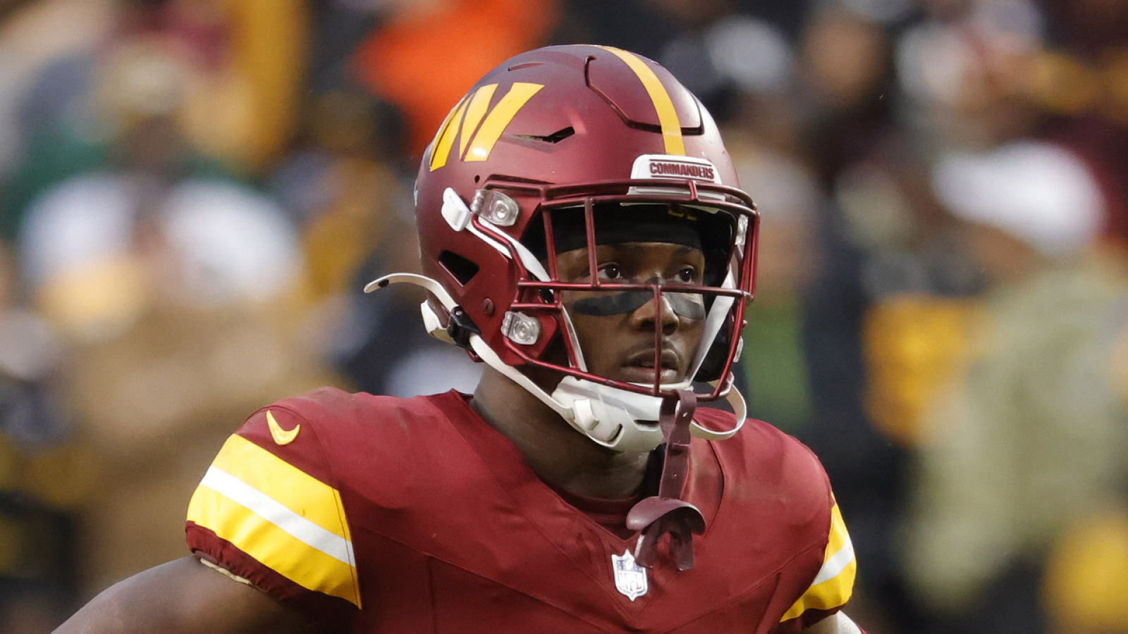 https://www.yardbarker.com/media/e/3/e34fda924c21f4d29c928c441370f767a6783230/thumb_16x9/teams-heard-commanders-possibly-trading-terry.jpg?v=1