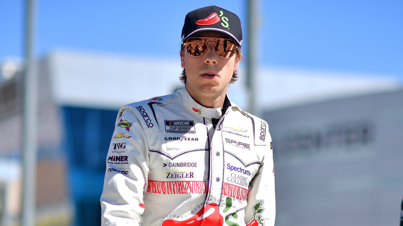 https://www.yardbarker.com/media/e/3/e355827d1e5242bb63a68b4ca5d60bc9f9dc97d9/thumb_16x9/chaos-continue-despite-nascar-leaving-talladega.jpg?v=1