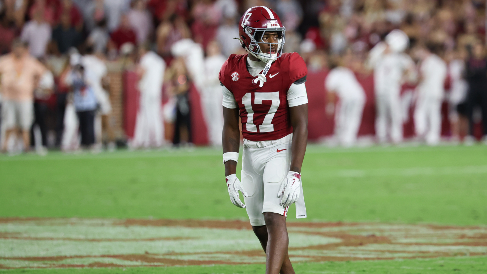 Alabama freshman wide receiver showing better understanding of offense ...