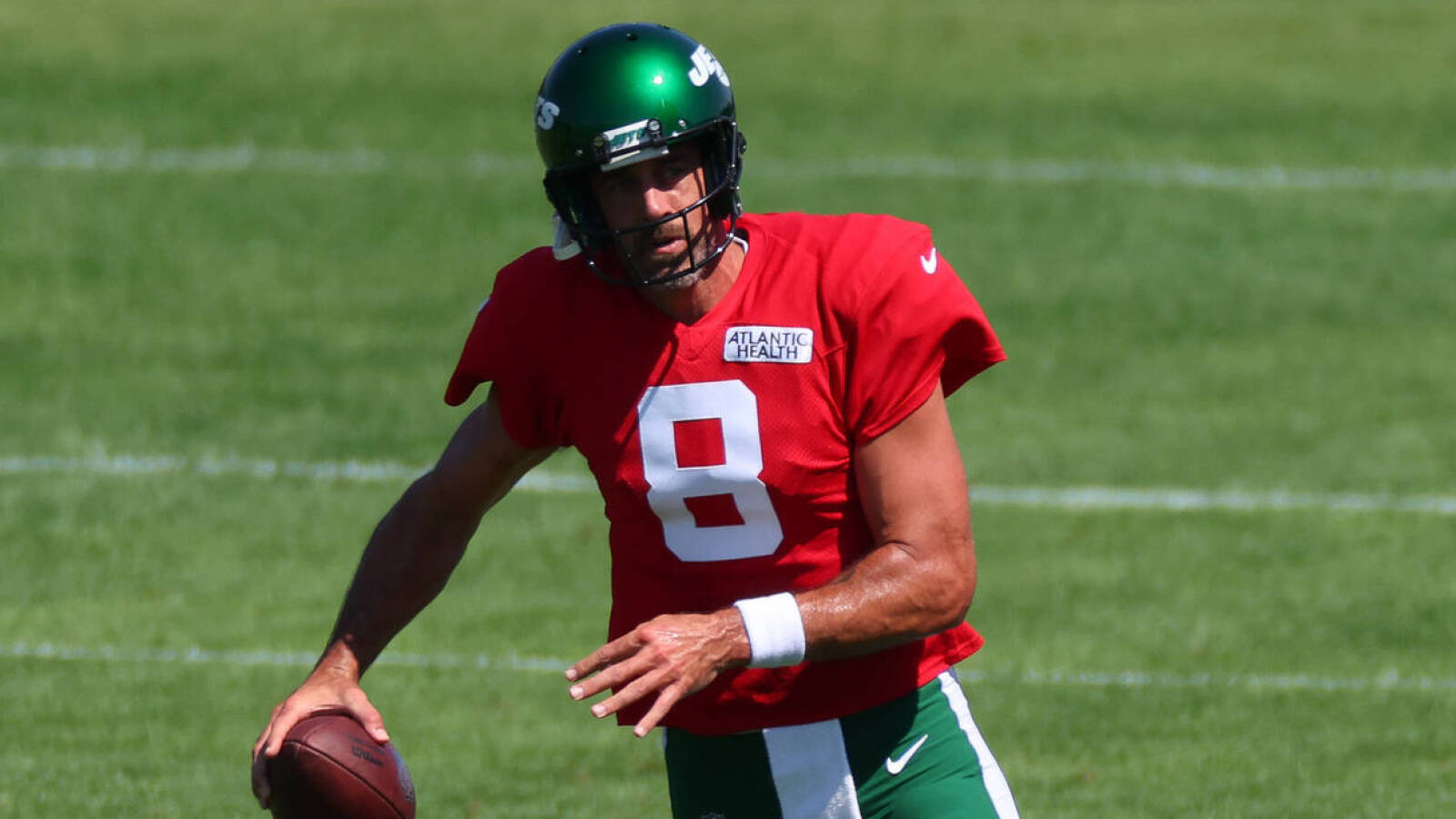 Aaron Rodgers explains commitment to Jets past 2023 season Yardbarker