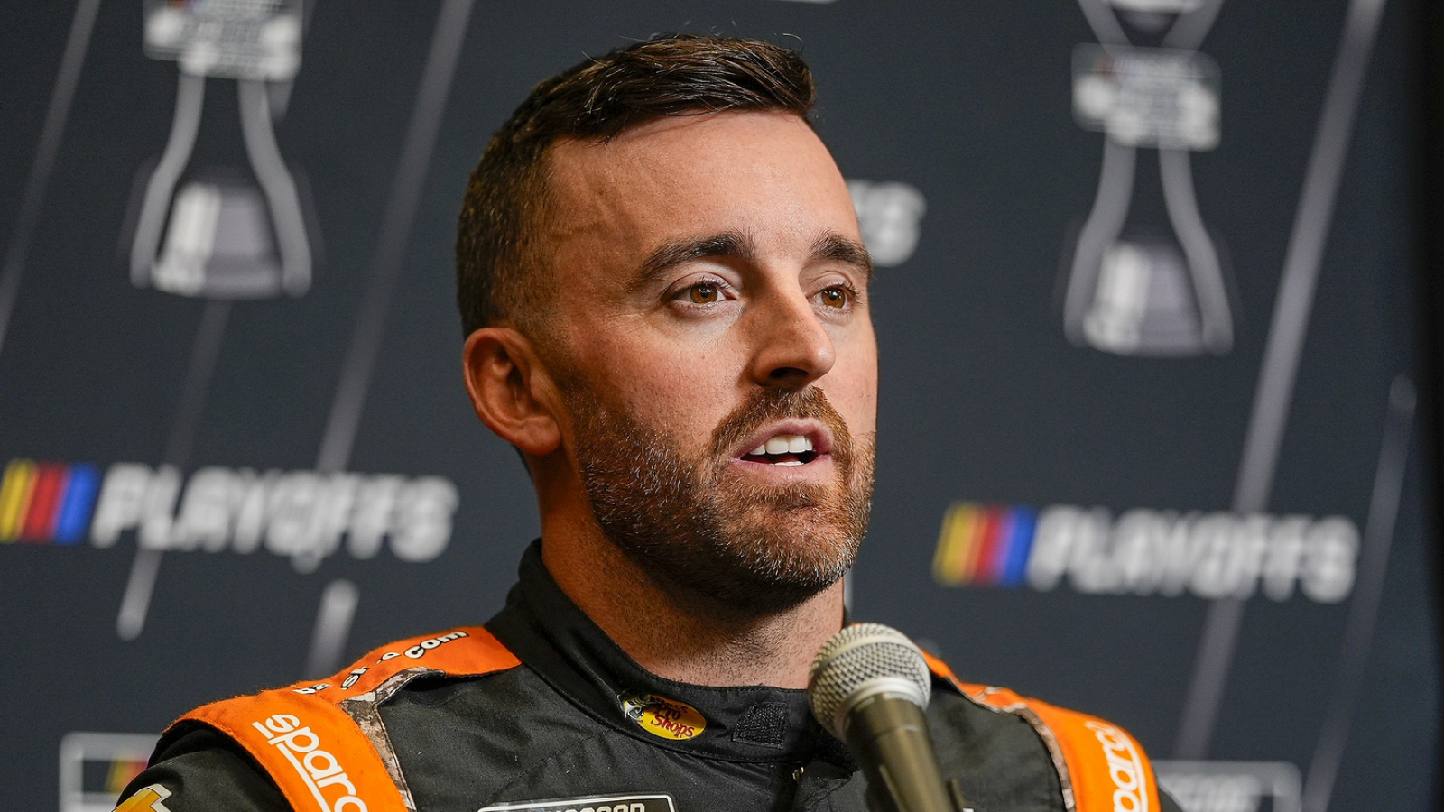 https://www.yardbarker.com/media/e/3/e3b78ed33858d6def91c85b3f22e8056d1481a9b/thumb_16x9/austin-dillon-accidentally-wrecks-his-brother.jpg?v=1
