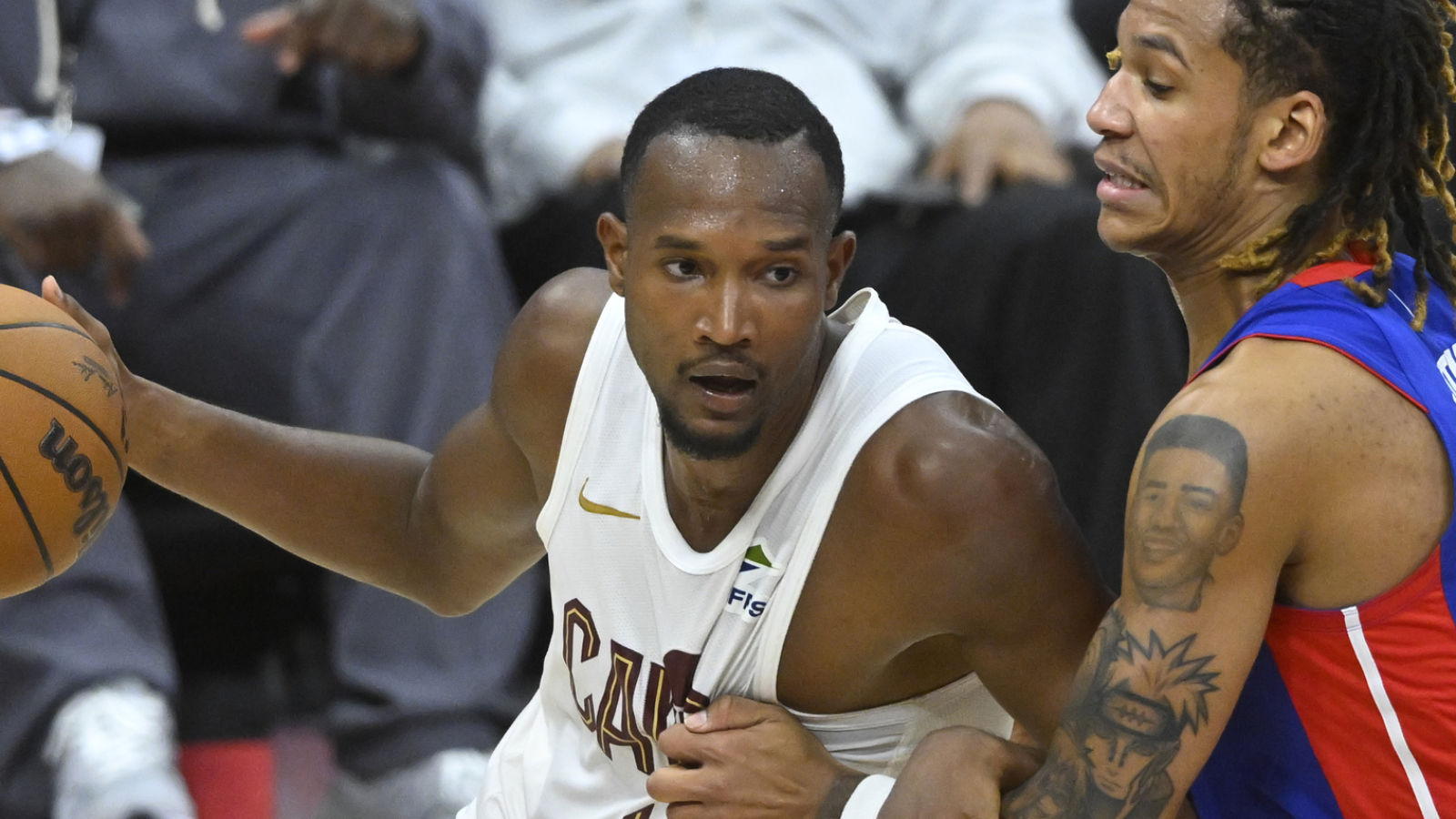 https://www.yardbarker.com/media/e/3/e3bf6e3a0ad07e219ecde26b0a8b0b14fd65acfd/thumb_16x9/evan-mobley-under-radar-mvp-candidate.jpg?v=1
