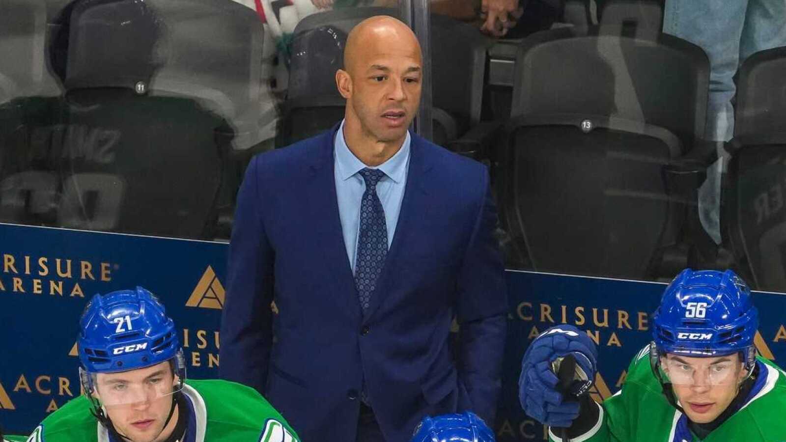 https://www.yardbarker.com/media/e/4/e42c9178abb28c666dcd2d50c0dff8c7669e1d82/thumb_16x9/abbotsford-head-coach-manny-malhotra-watches-his.jpg?v=2