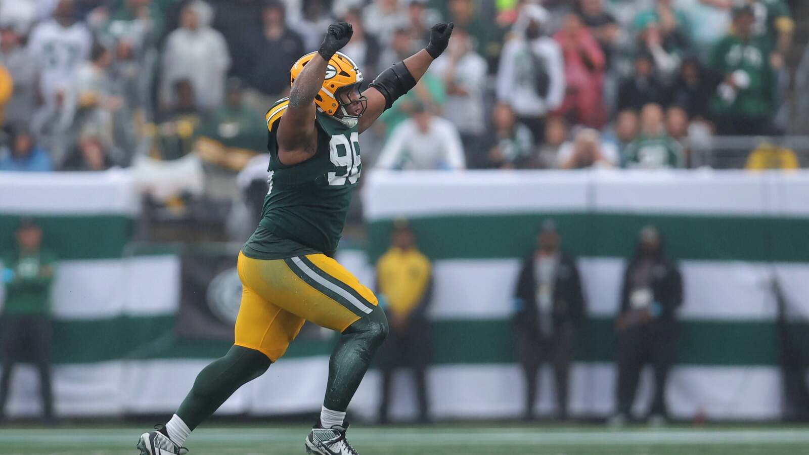 Packers Face Defensive Tackle Crisis Ahead of Cowboys Game