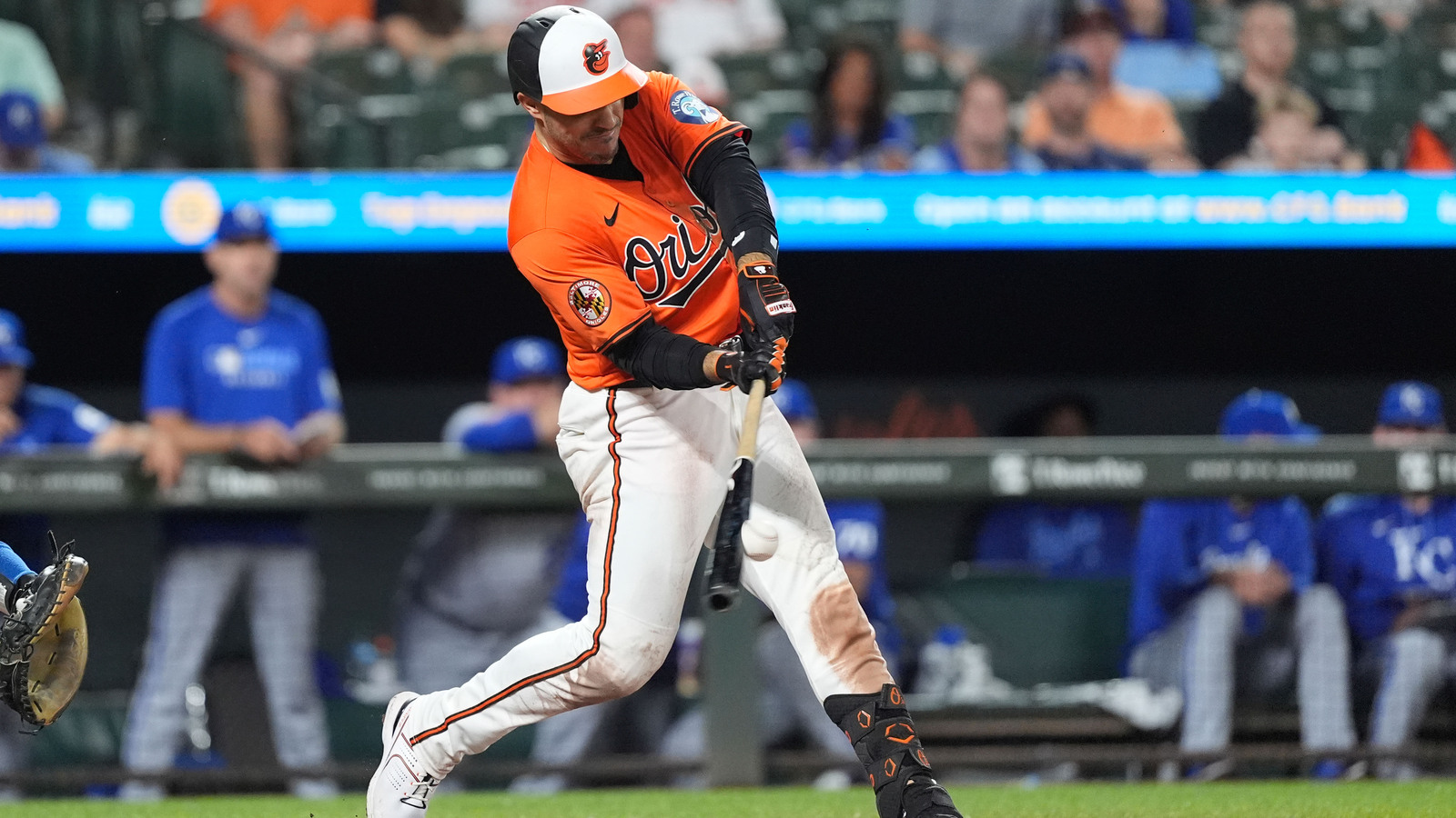 https://www.yardbarker.com/media/e/4/e44fb3c7894afb641fbb290fb3c23a8ac0f3ab0d/thumb_16x9/3-2025-baltimore-maryland-usa-baltimore-orioles.jpg