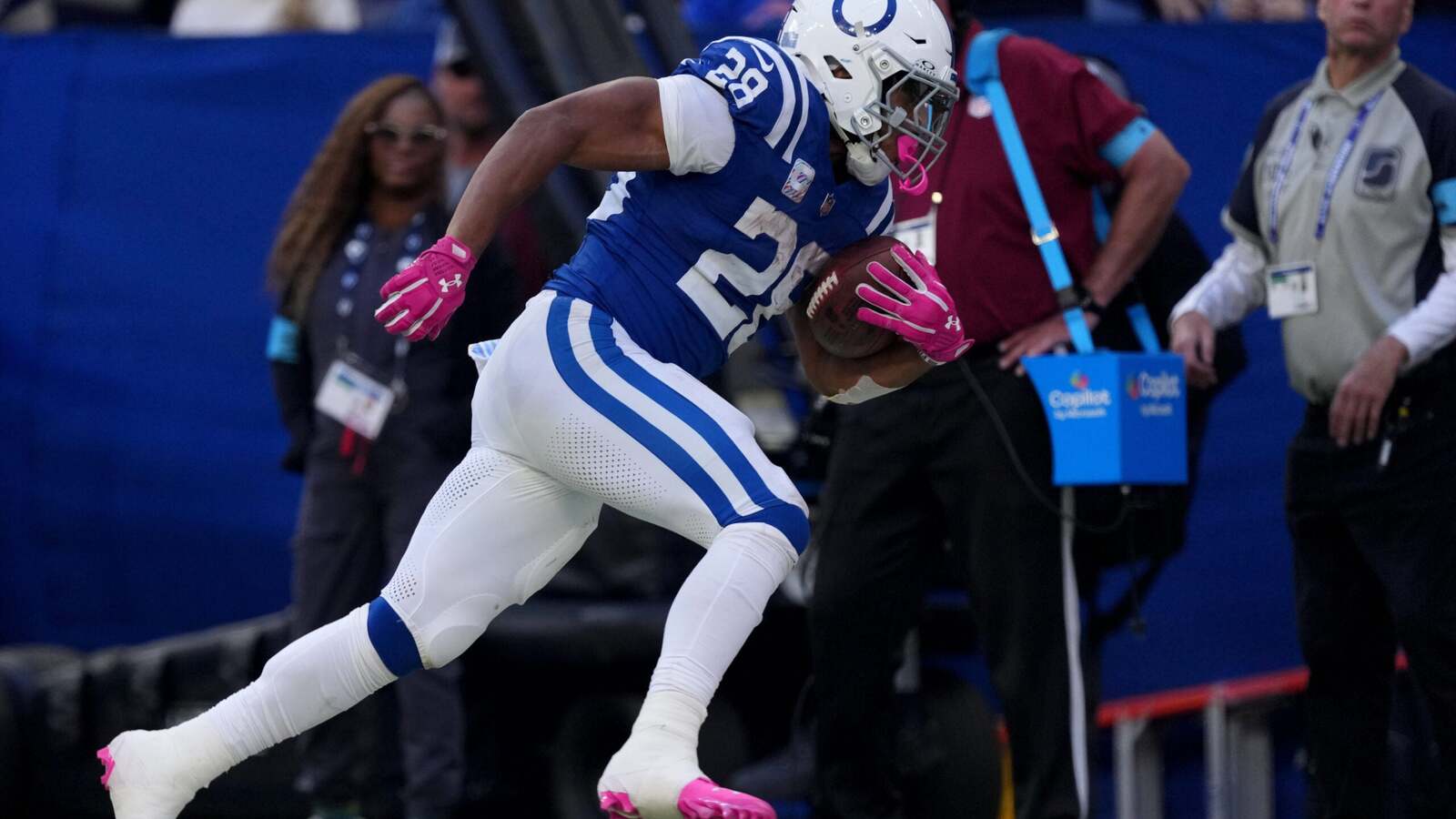 Packers among teams interested in a blockbuster trade scenario after Colts shake-up creates rare opportunity