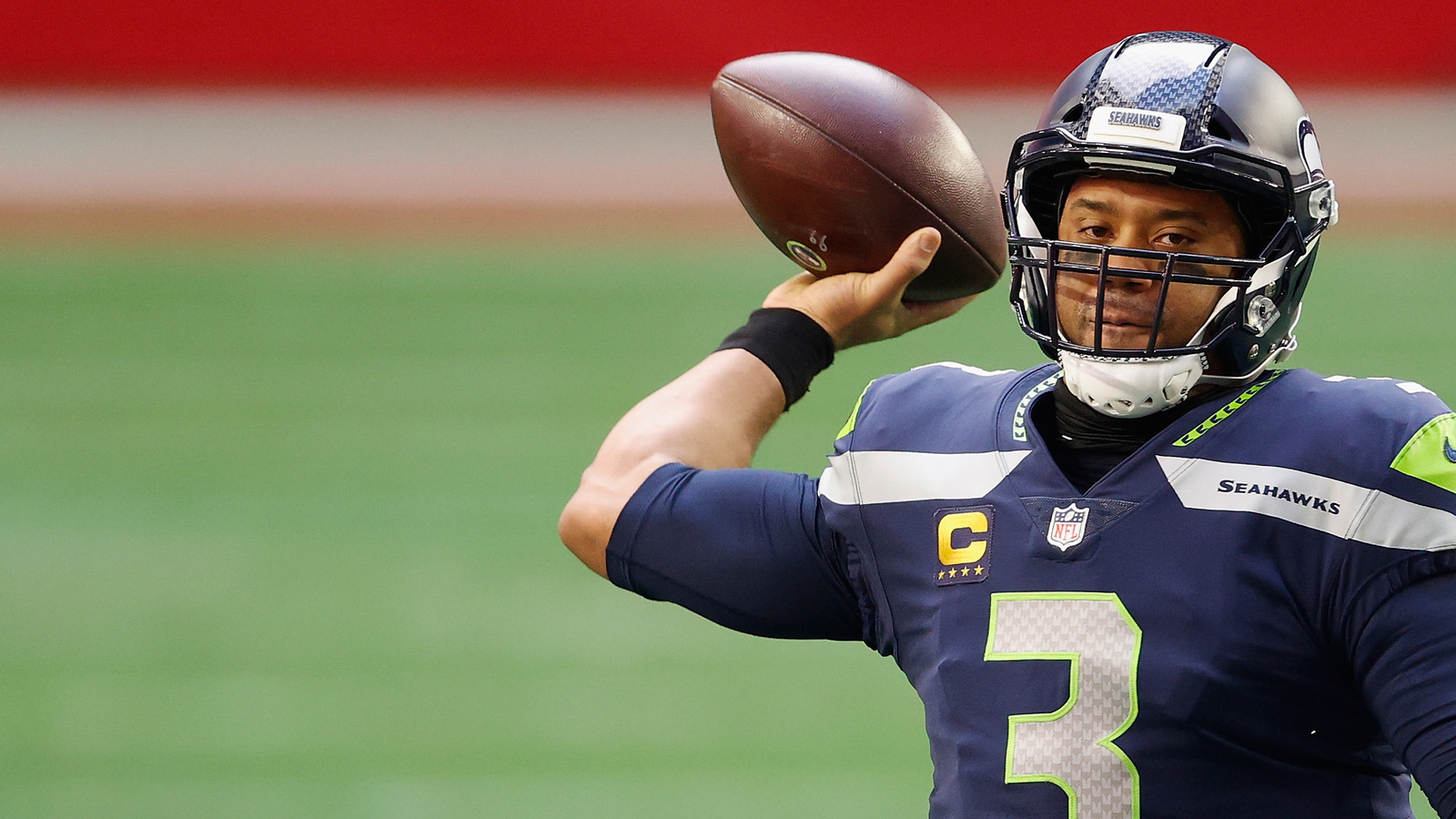 who has the most games with 300+ passing yards?