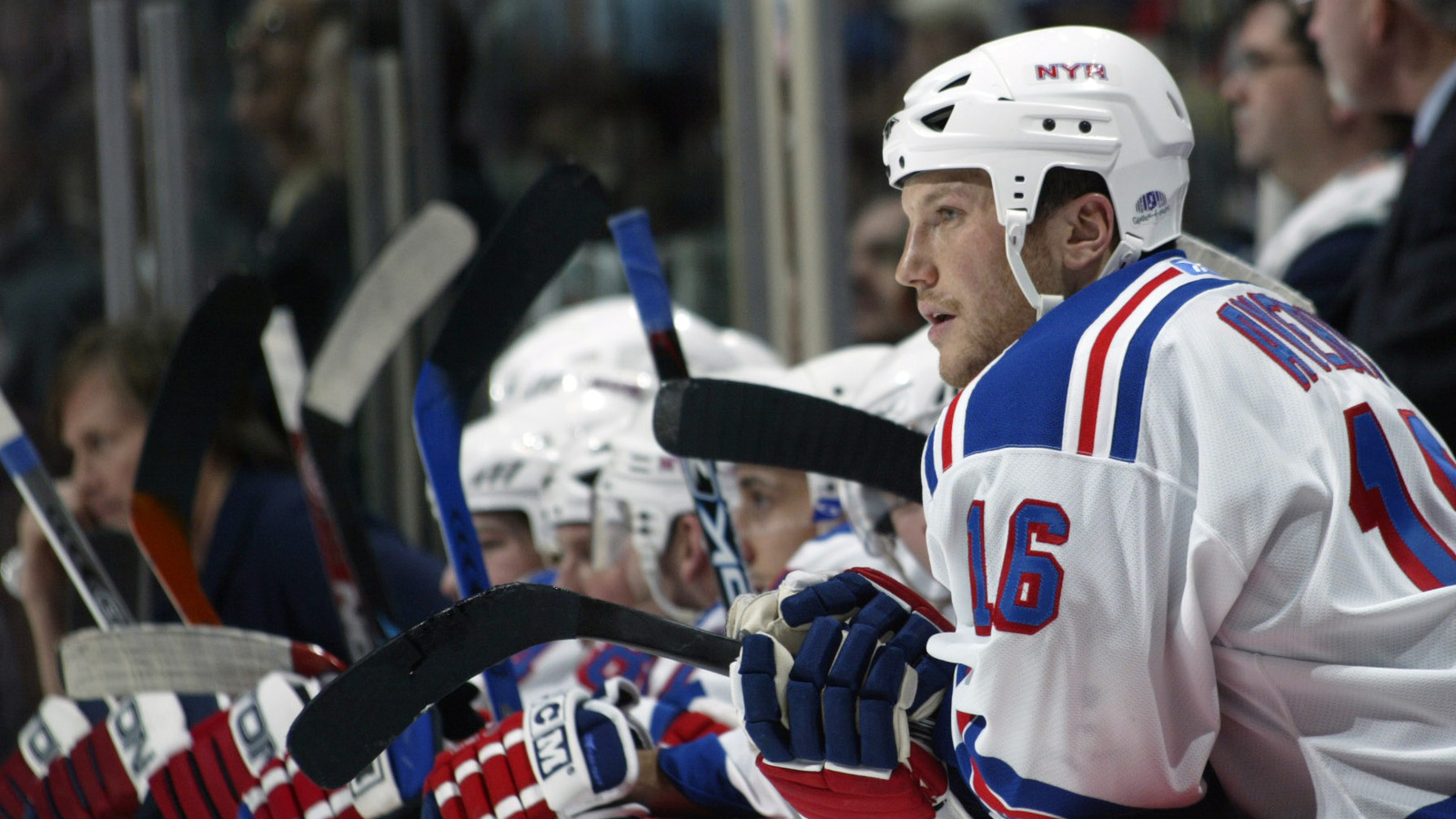 ‘He taught us how to work': Sean Avery endorses Oilers hiring Mike Babcock